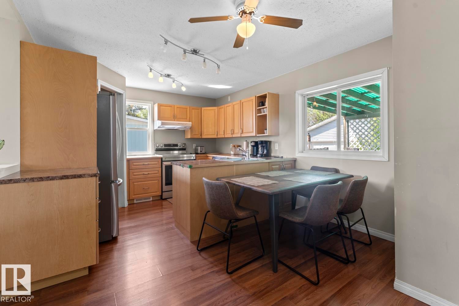 1211 8 Street, Cold Lake, AB