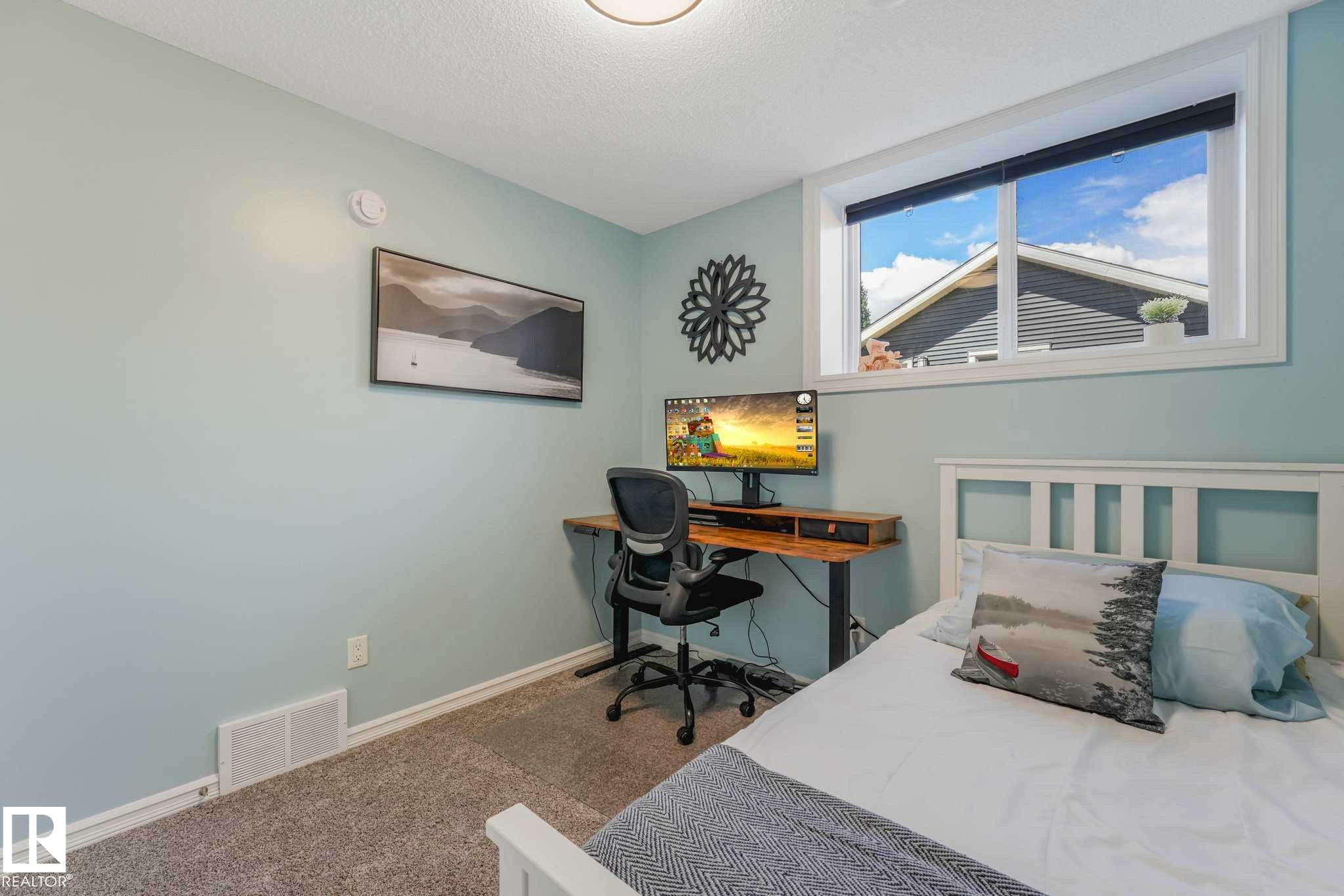 16024 12 Avenue, Edmonton, AB