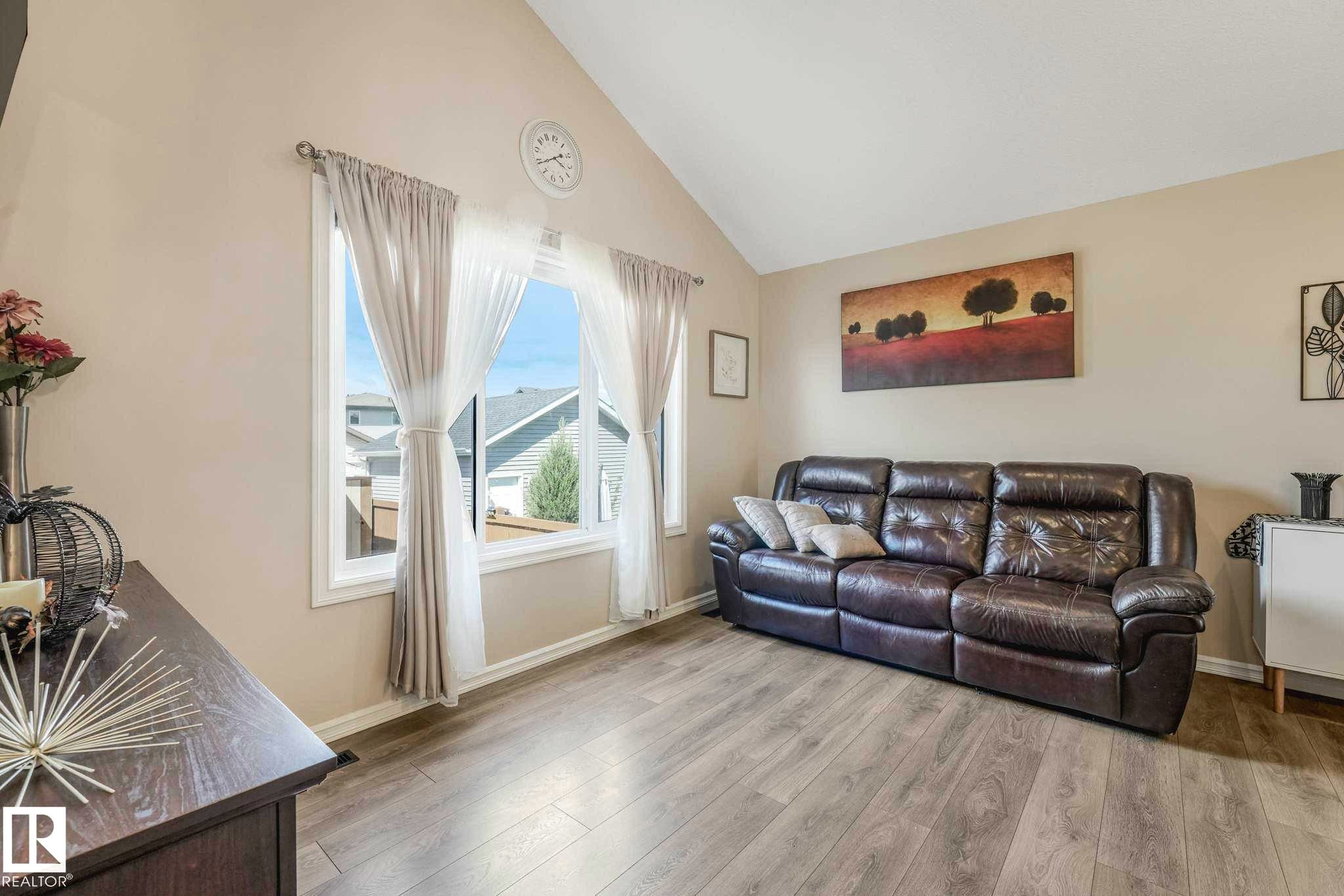 16024 12 Avenue, Edmonton, AB