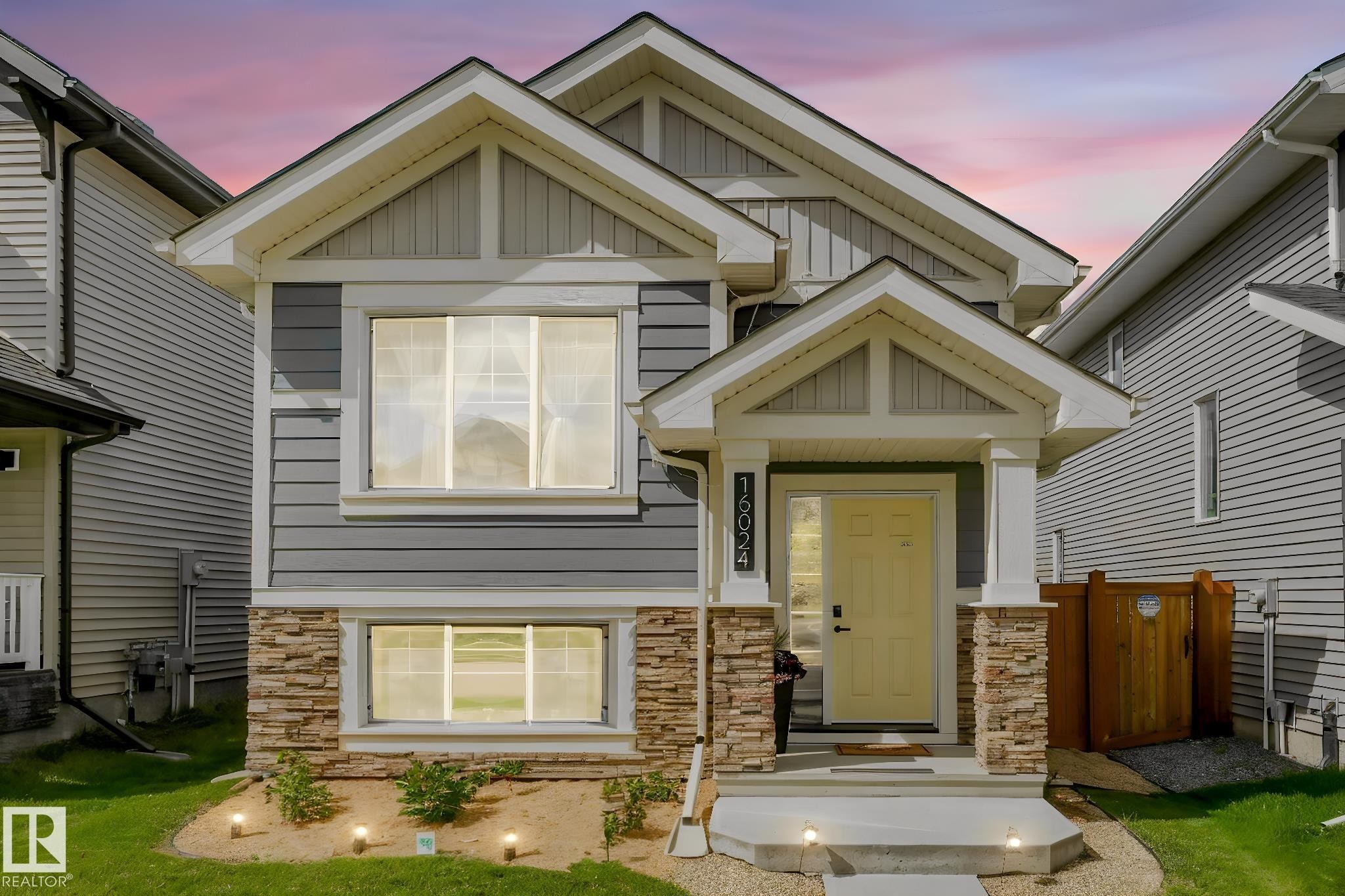 16024 12 Avenue, Edmonton, AB