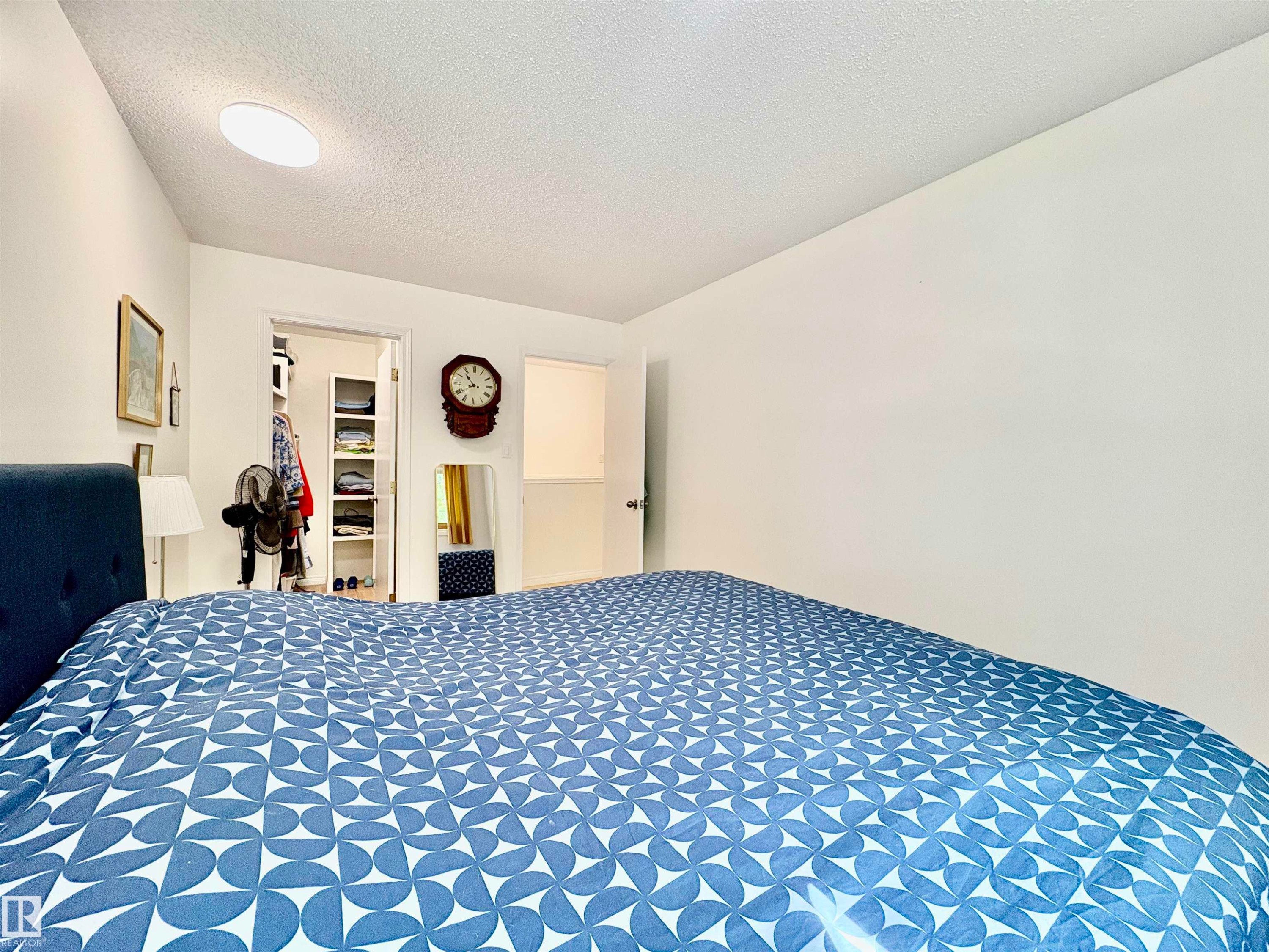 #3 10324 119 St Nw, Edmonton, AB - Indoor Photo Showing Bedroom