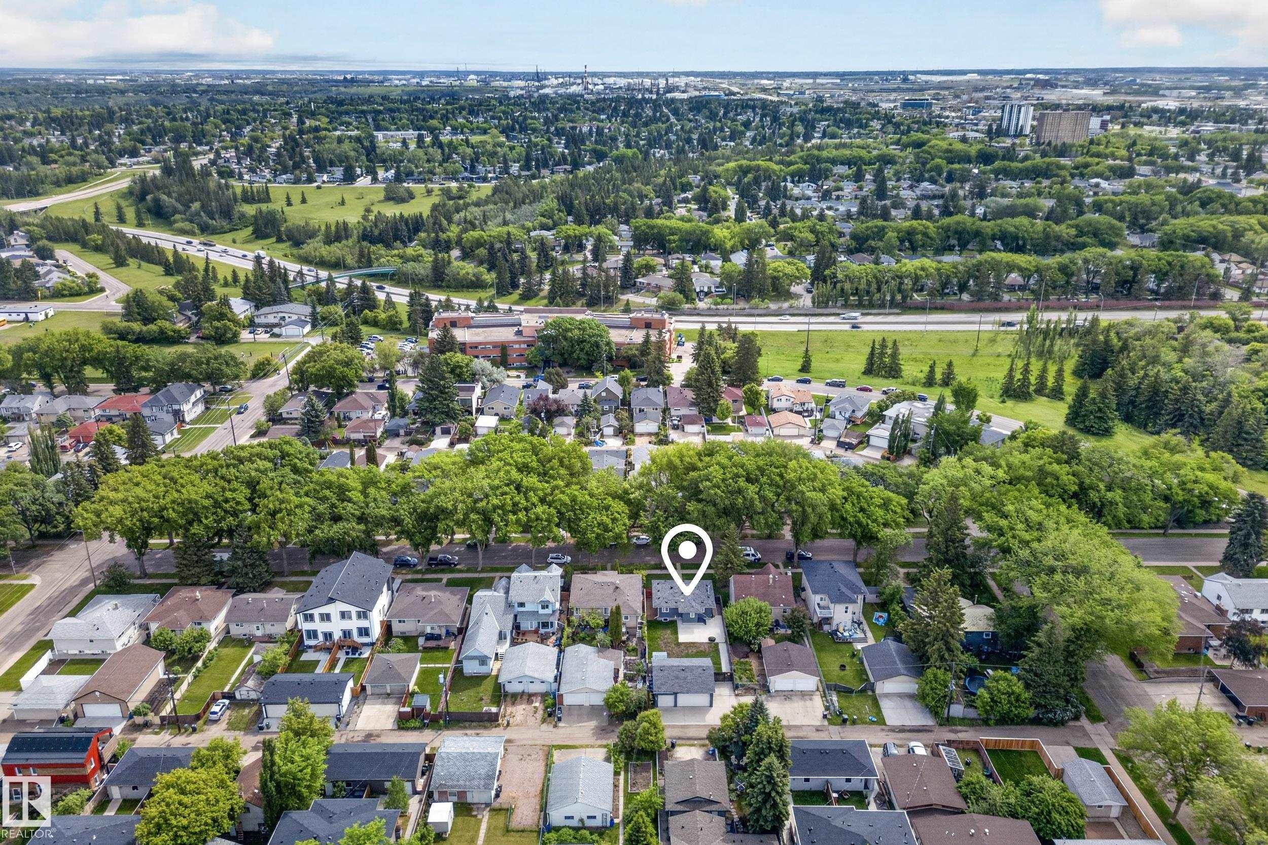 10316 77 Street, Edmonton, AB