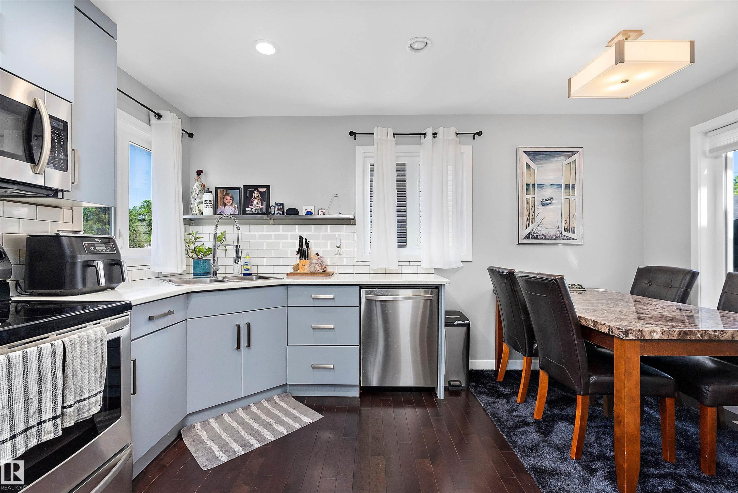 14832 103 Ave Nw, Edmonton, AB - Indoor