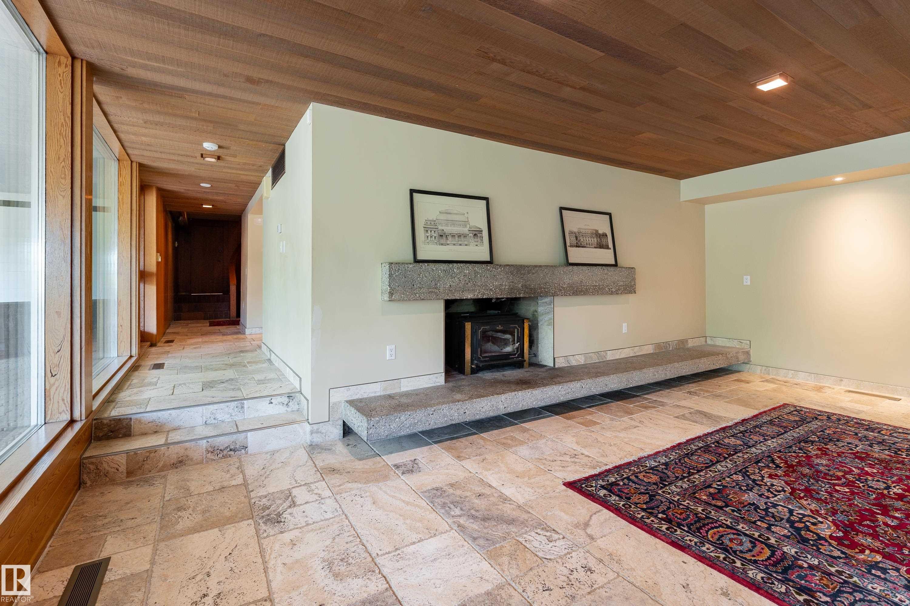 20211 9 Avenue Sw, Edmonton, AB - Indoor With Fireplace
