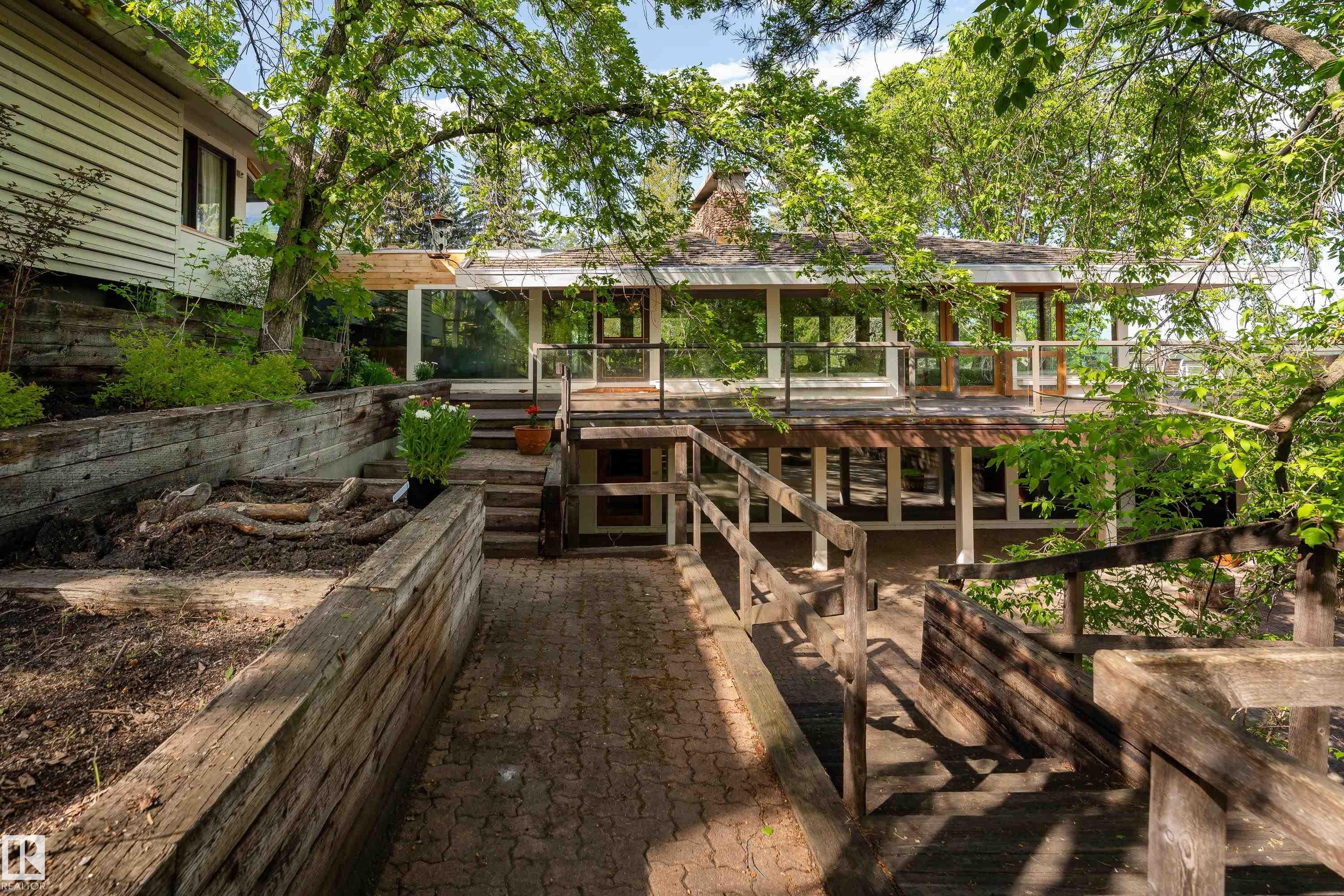 20211 9 Avenue Sw, Edmonton, AB - Outdoor With Deck Patio Veranda