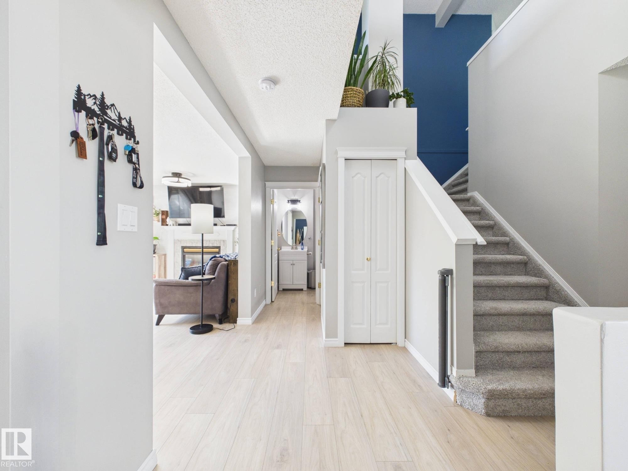 506 Bevington Close, Edmonton, AB