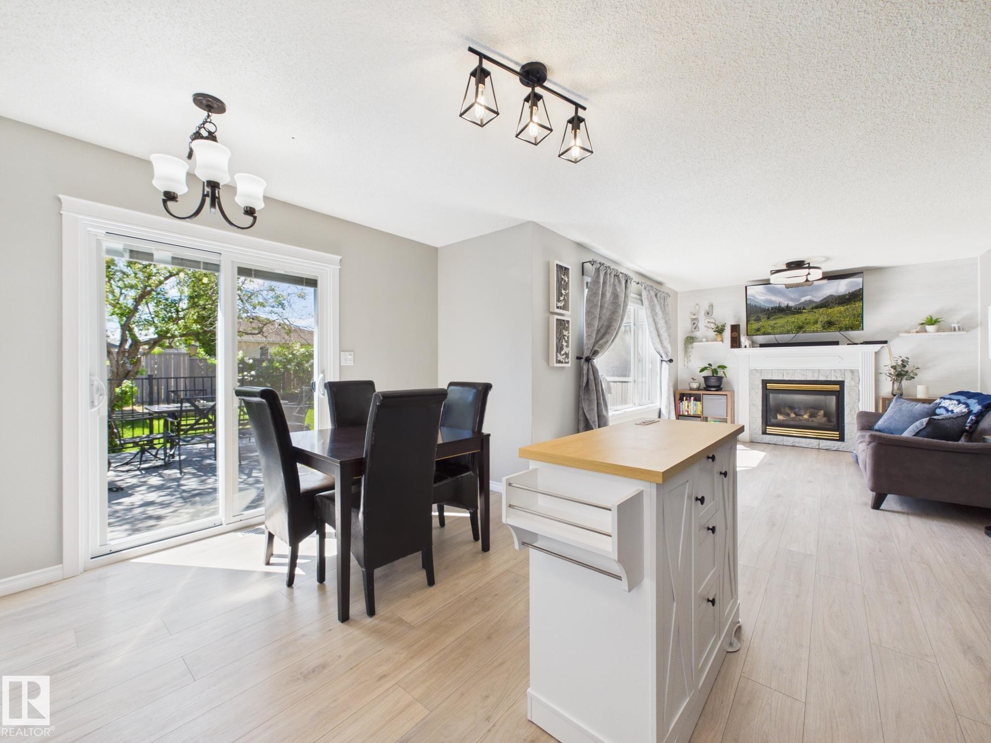 506 Bevington Close, Edmonton, AB