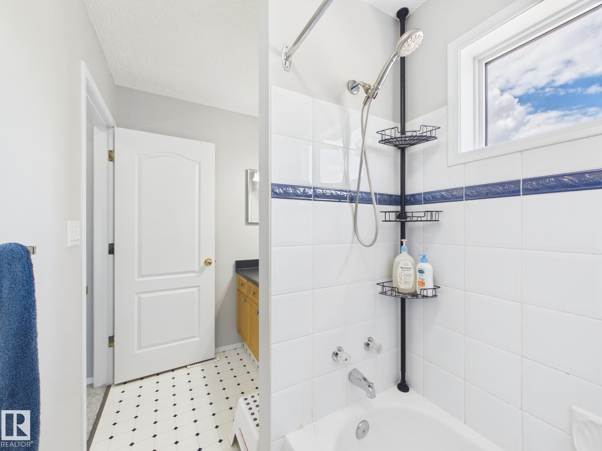 506 Bevington Close, Edmonton, AB