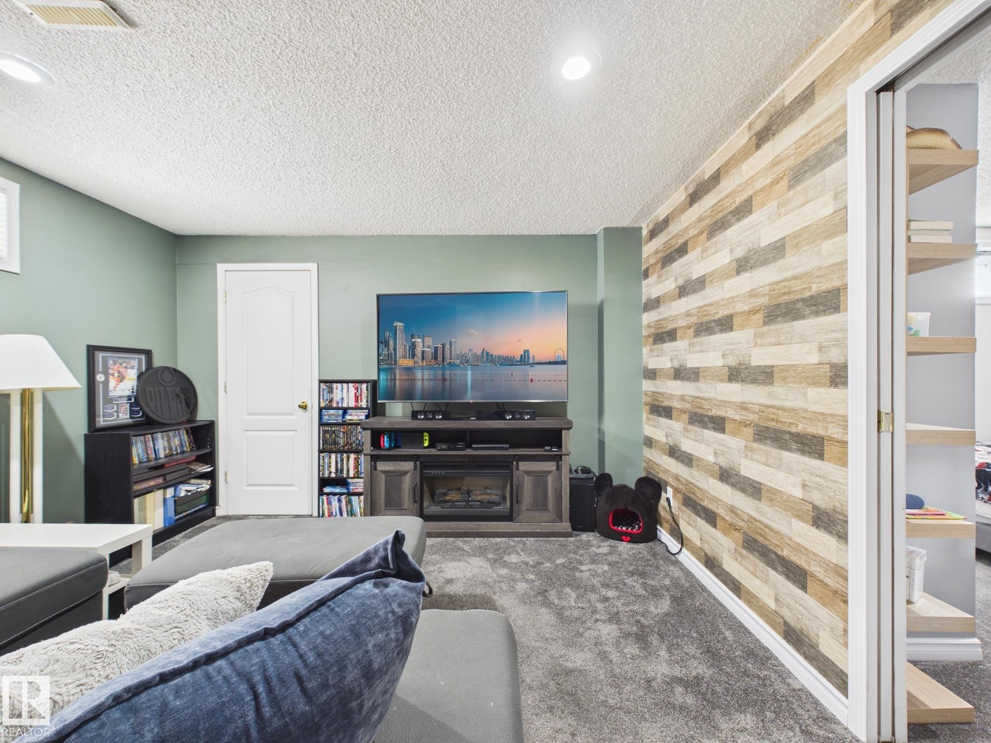 506 Bevington Close, Edmonton, AB