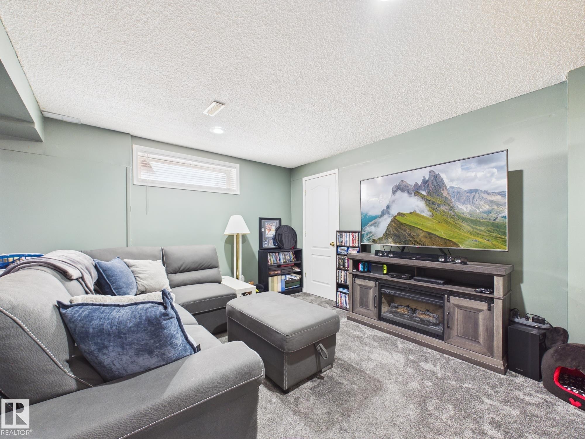 506 Bevington Close, Edmonton, AB