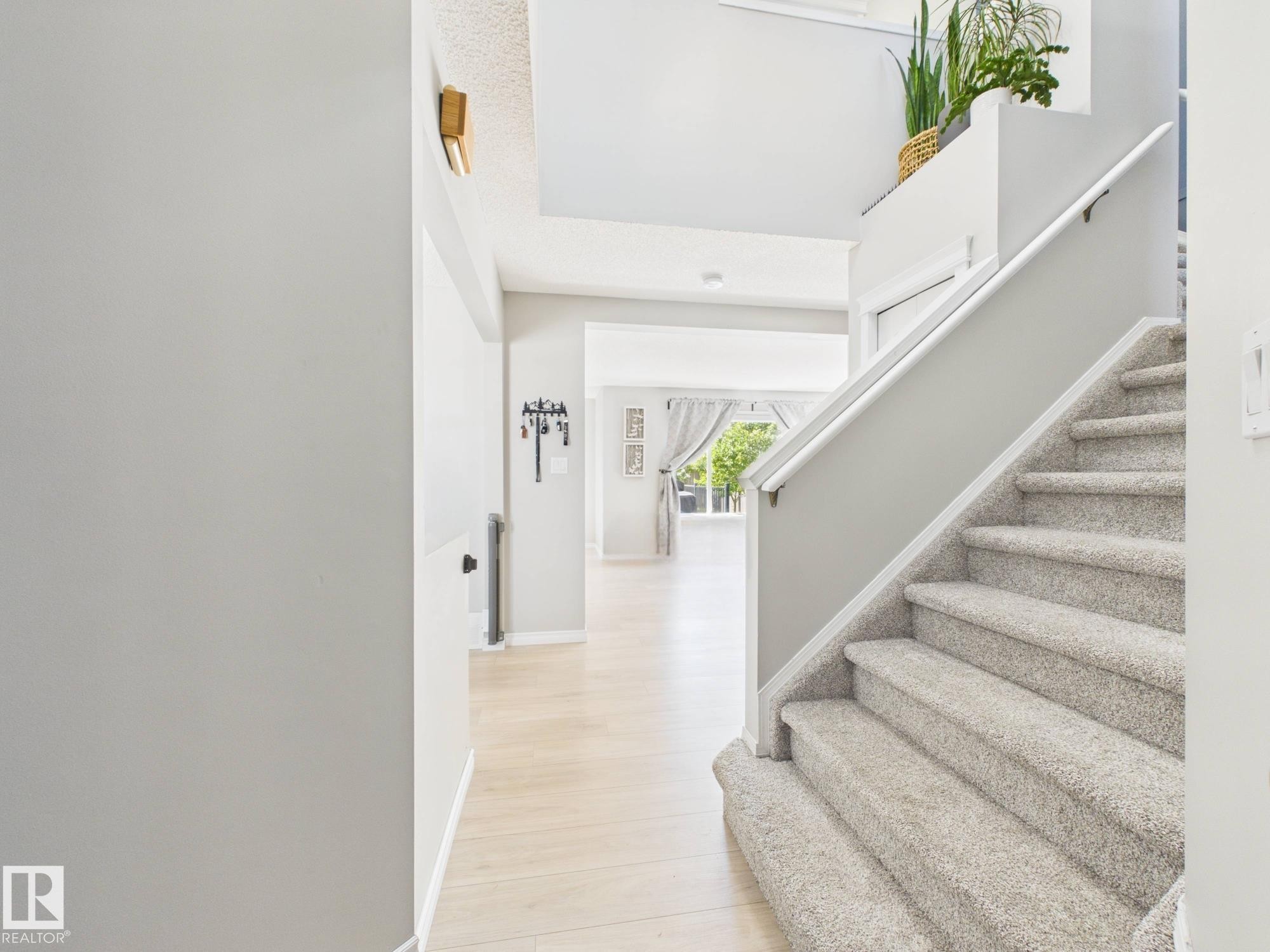 506 Bevington Close, Edmonton, AB