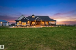 54517 RGE ROAD 242 Rural Sturgeon County, AB T8T 1W4