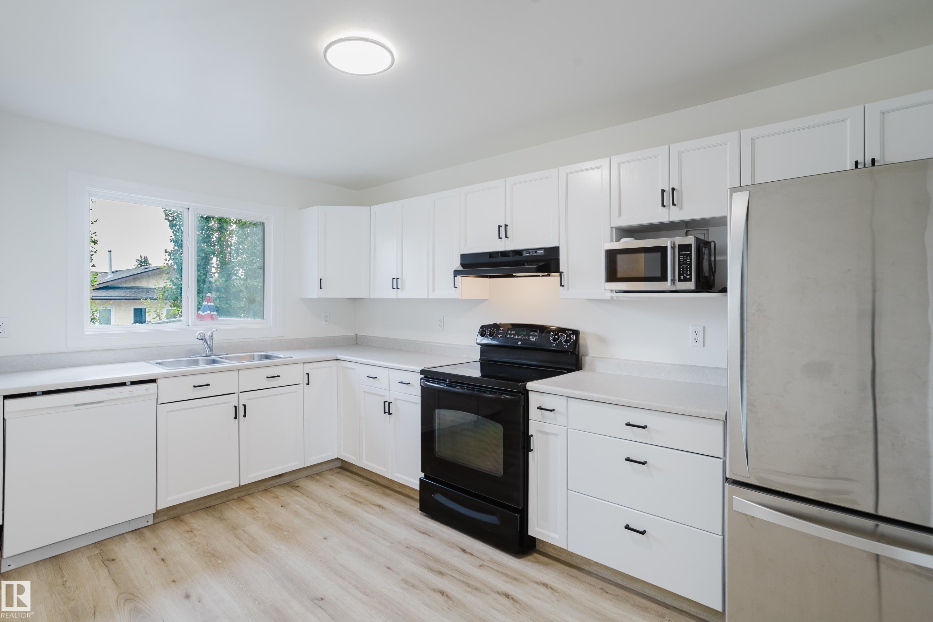 16475 115 Street, Edmonton, AB