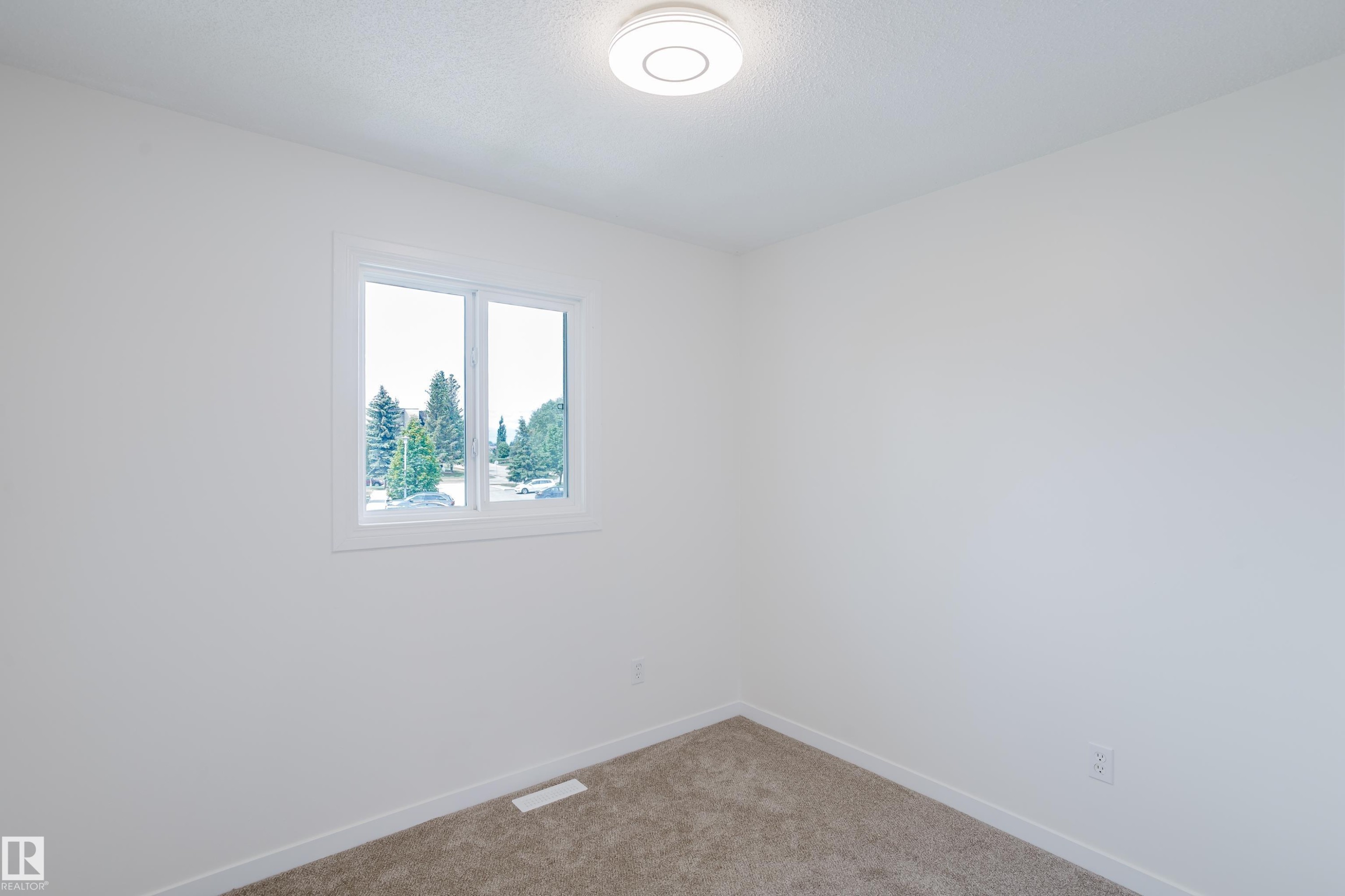 16475 115 Street, Edmonton, AB