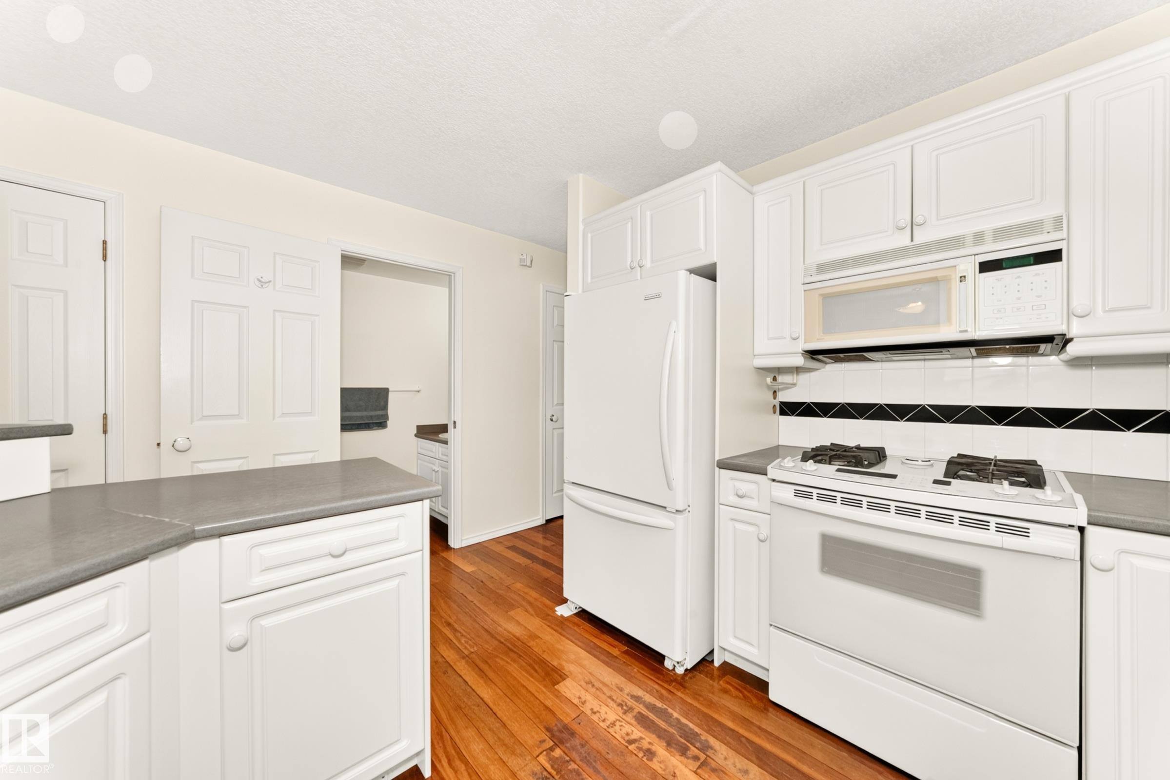 9130 77 Avenue, Edmonton, AB