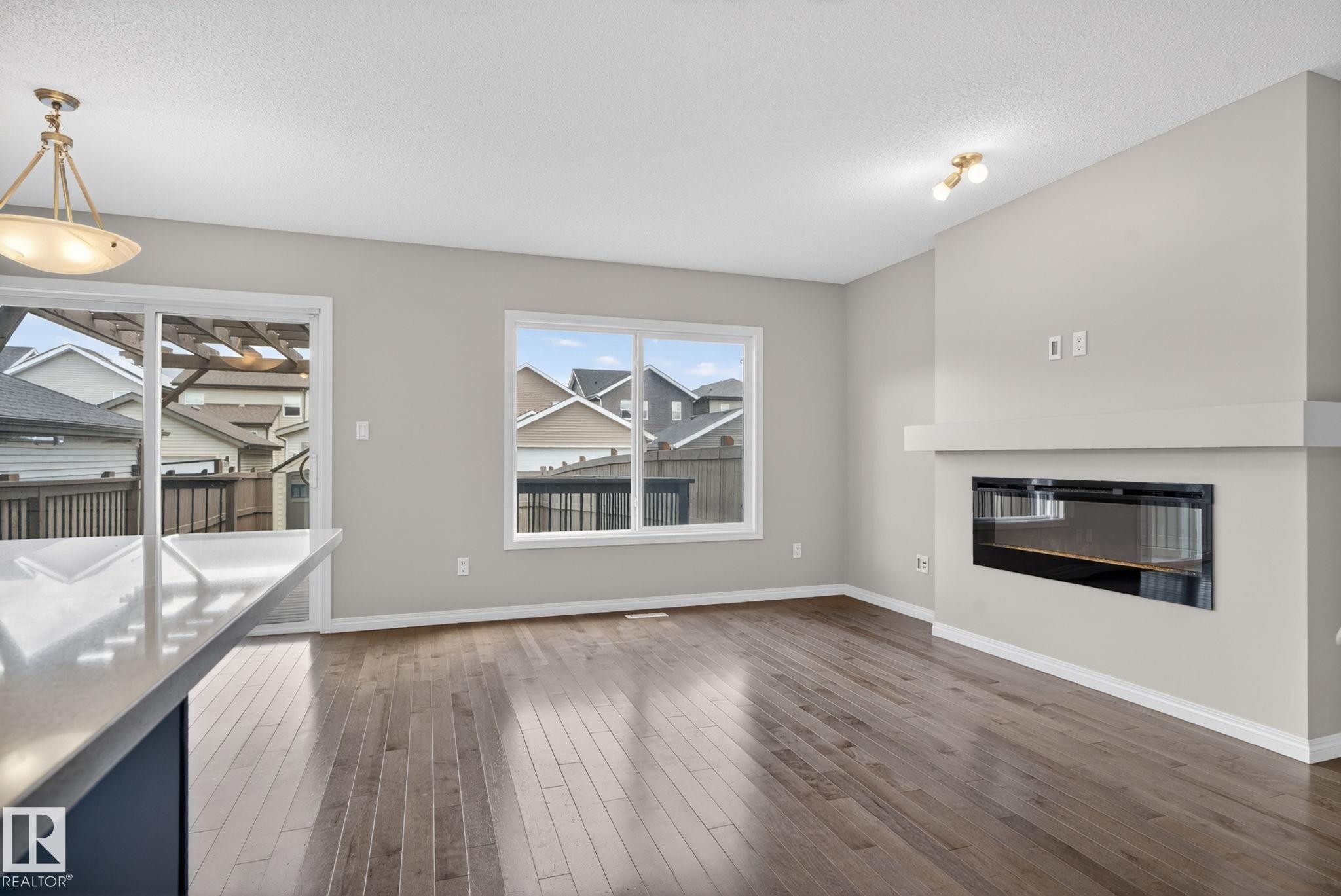 4330 Prowse Link Link Sw, Edmonton, AB - Indoor Photo Showing Living Room With Fireplace