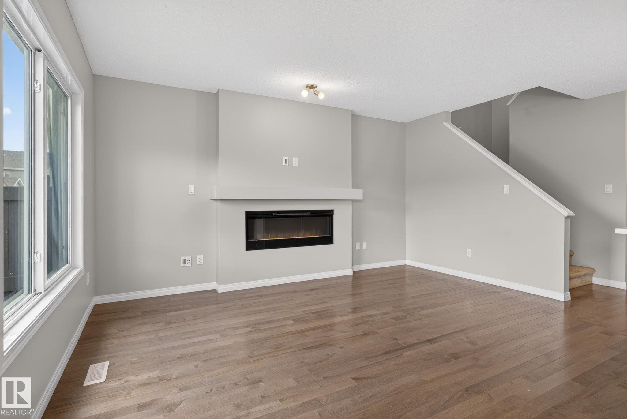 4330 Prowse Link Link Sw, Edmonton, AB - Indoor With Fireplace
