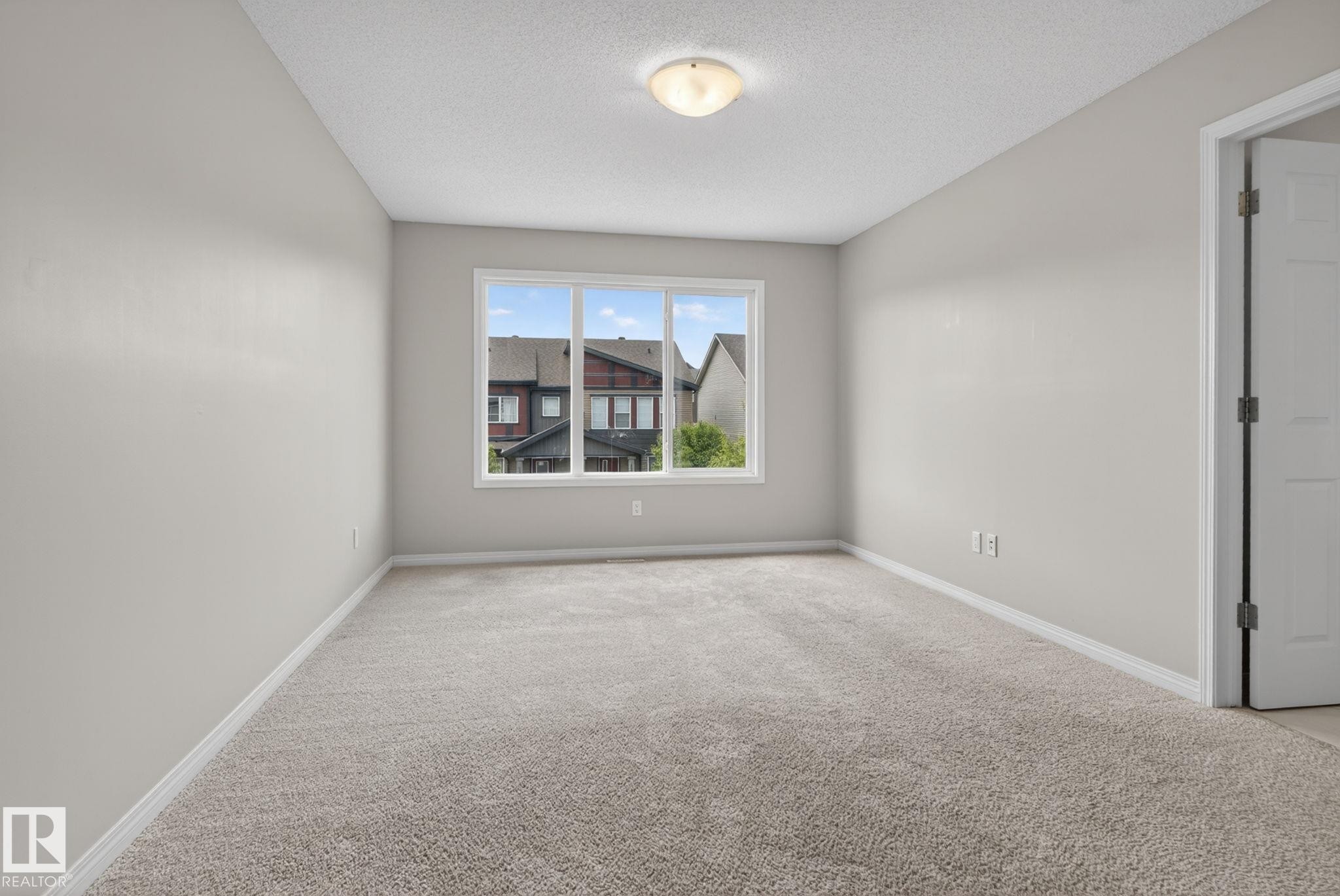 4330 Prowse Link Link Sw, Edmonton, AB - Indoor Photo Showing Other Room