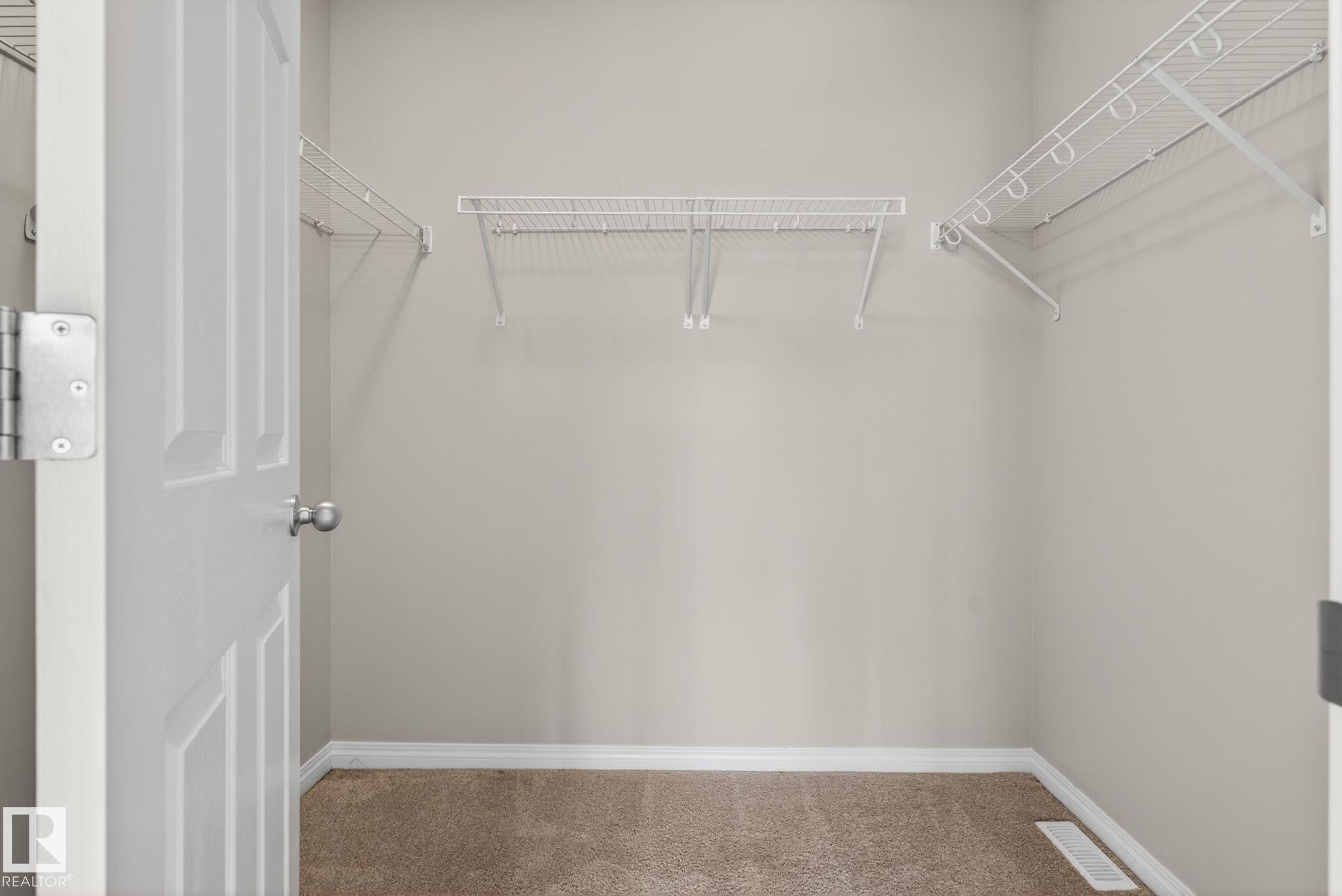 4330 Prowse Link Link Sw, Edmonton, AB - Indoor With Storage