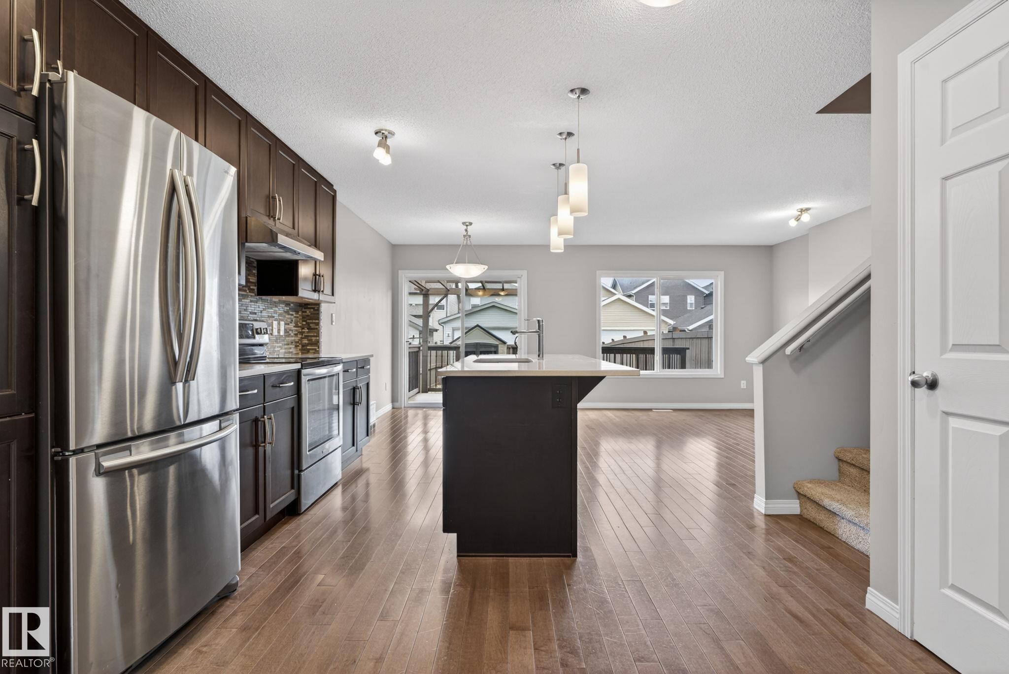 4330 Prowse Link Link Sw, Edmonton, AB - Indoor Photo Showing Kitchen With Stainless Steel Kitchen With Upgraded Kitchen