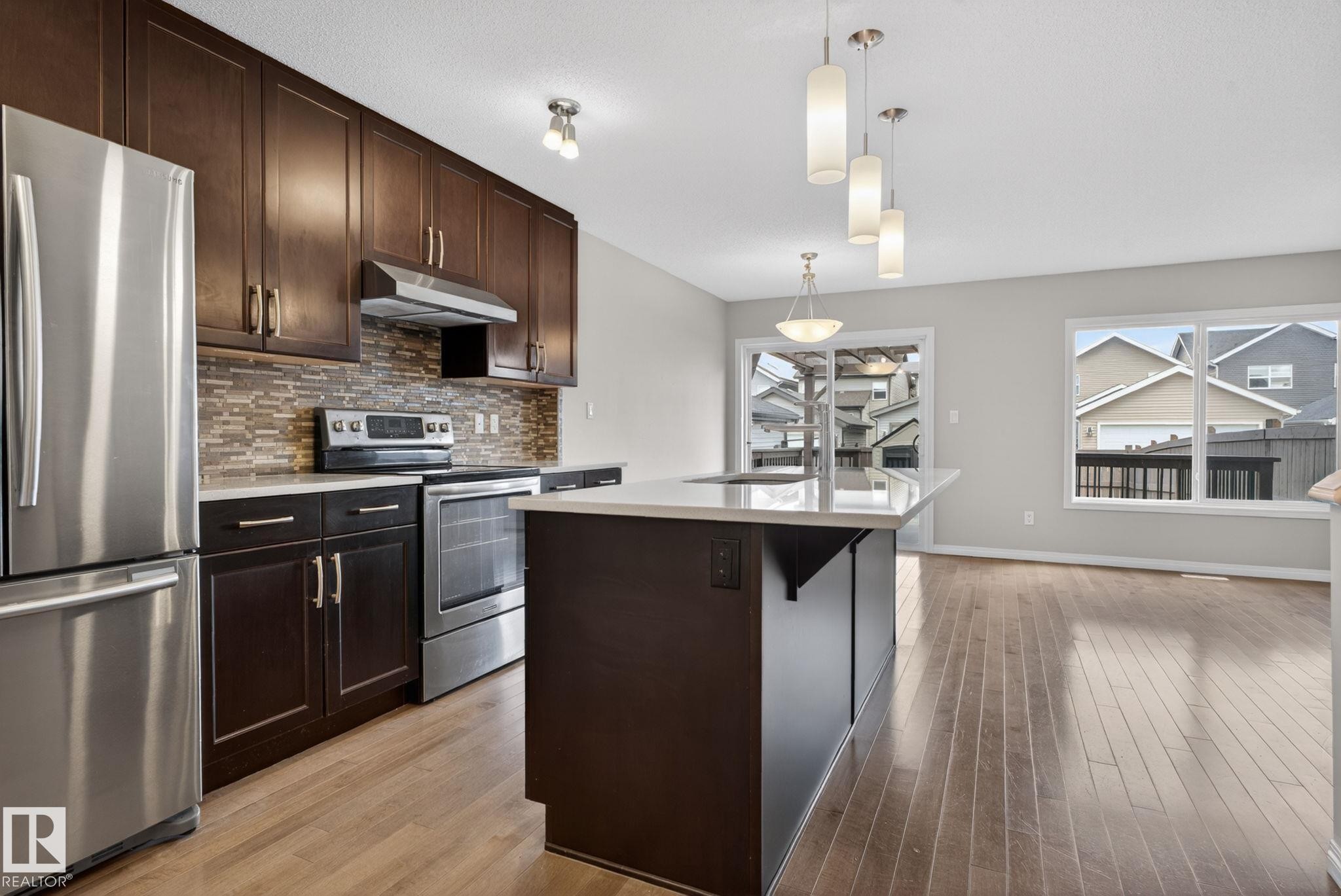 4330 Prowse Link Link Sw, Edmonton, AB - Indoor Photo Showing Kitchen With Stainless Steel Kitchen With Upgraded Kitchen