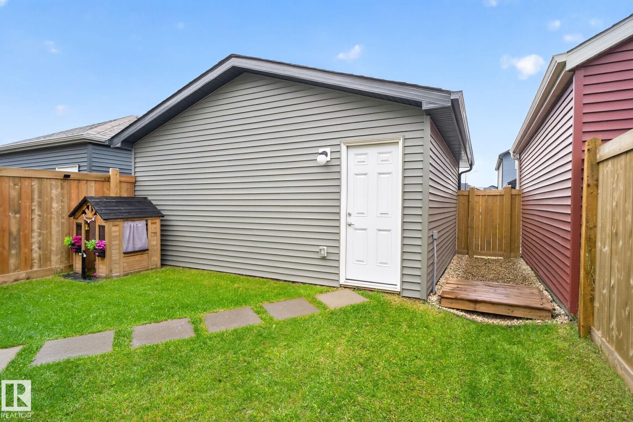 1544 Plum Circle Circle, Edmonton, AB