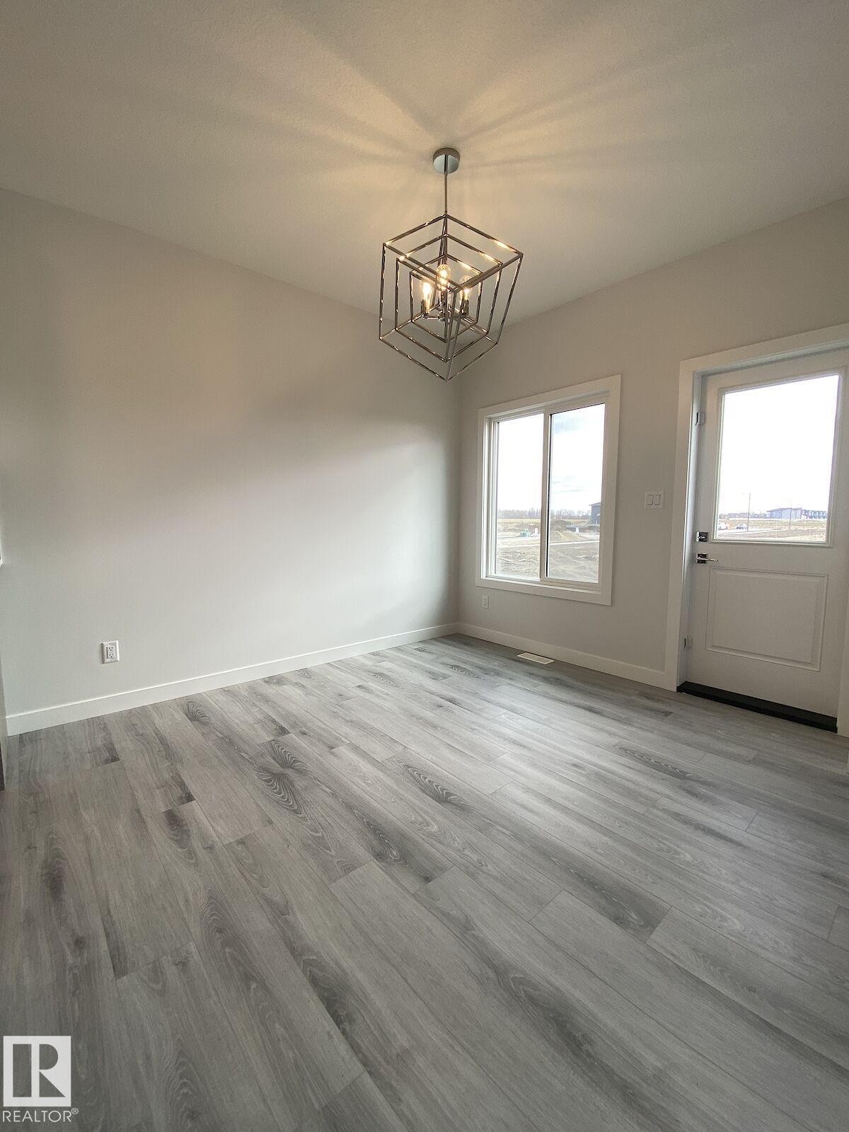 1433 Osprey Crest, Edmonton, AB