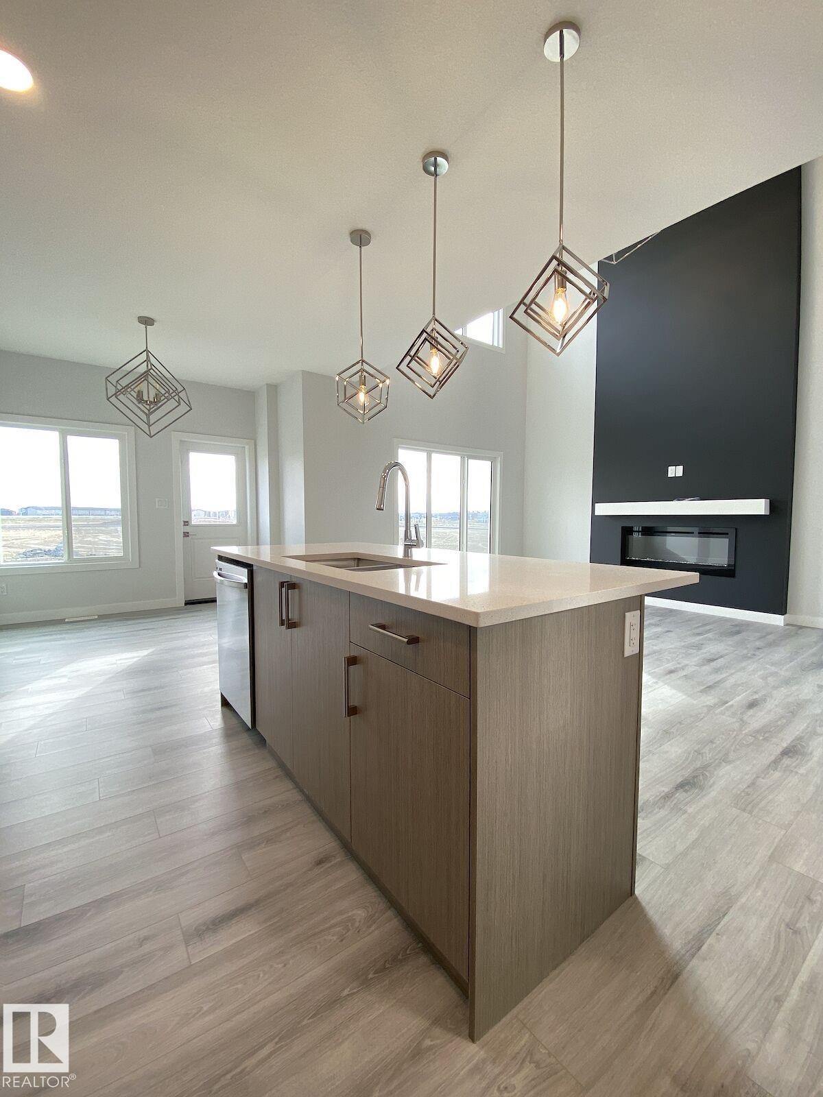 1433 Osprey Crest, Edmonton, AB