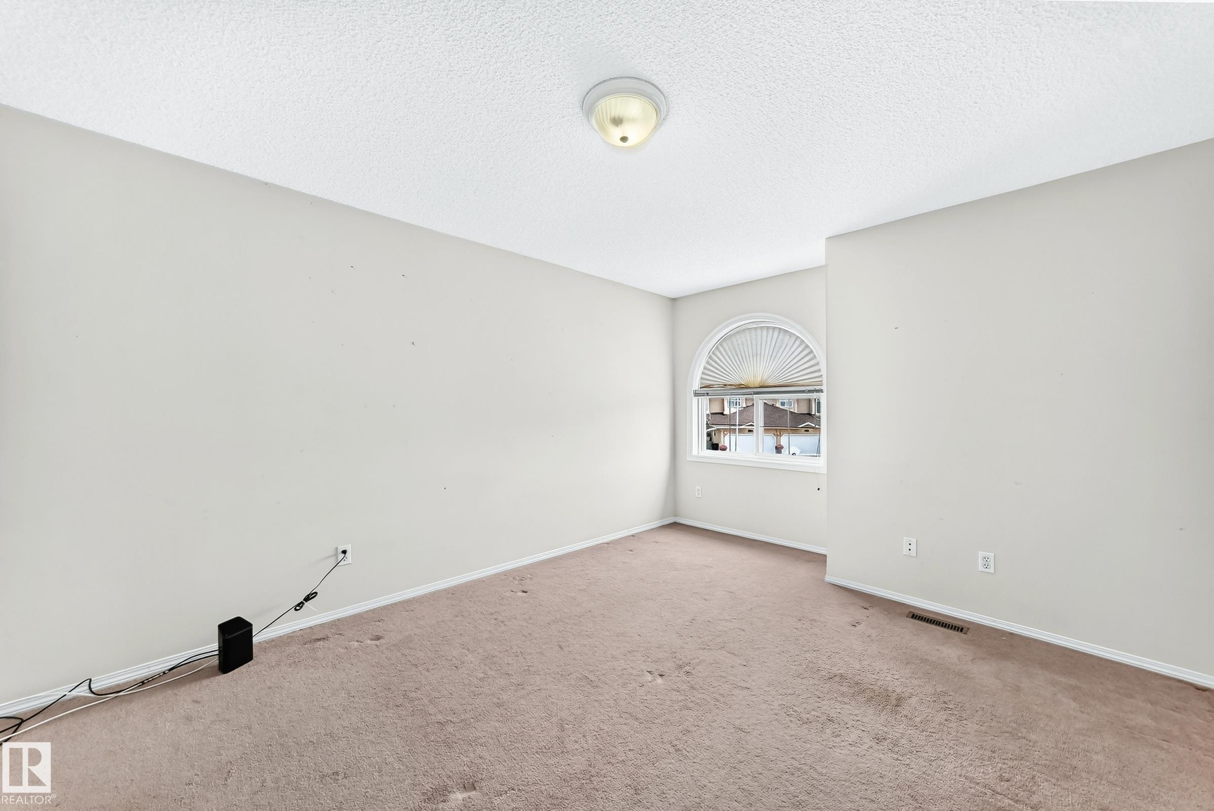 15826 67B Street, Edmonton, AB