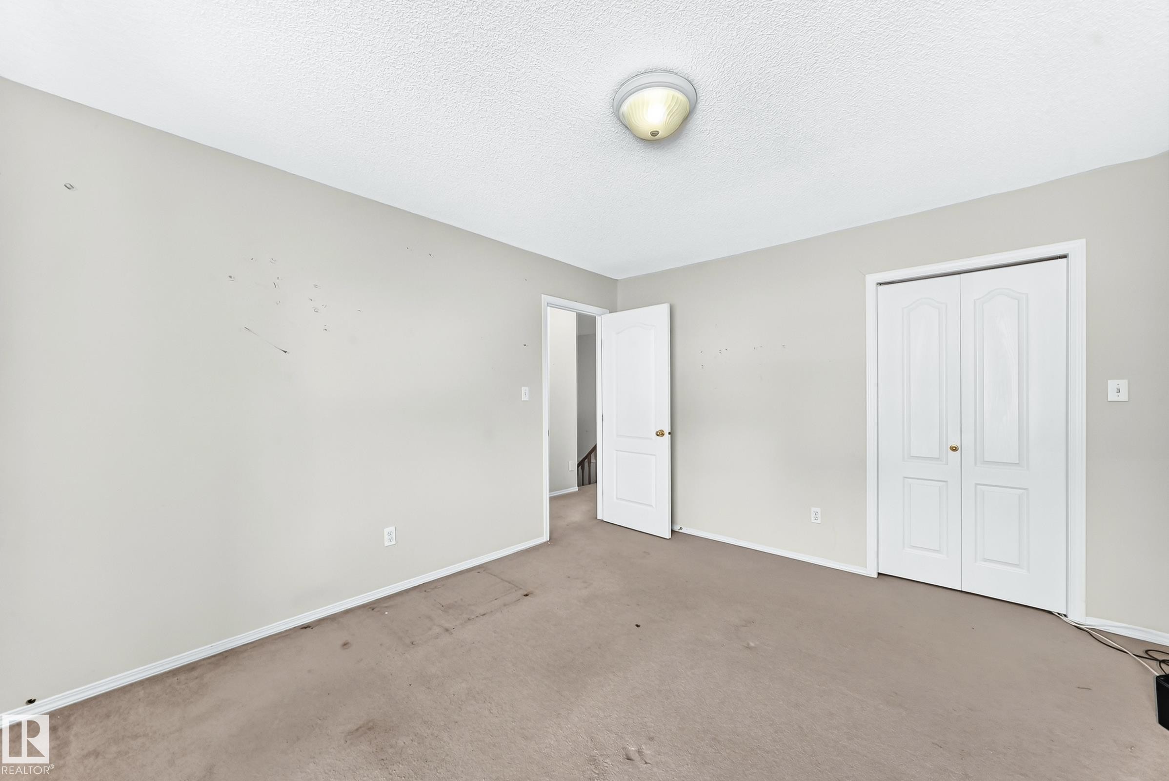 15826 67B Street, Edmonton, AB