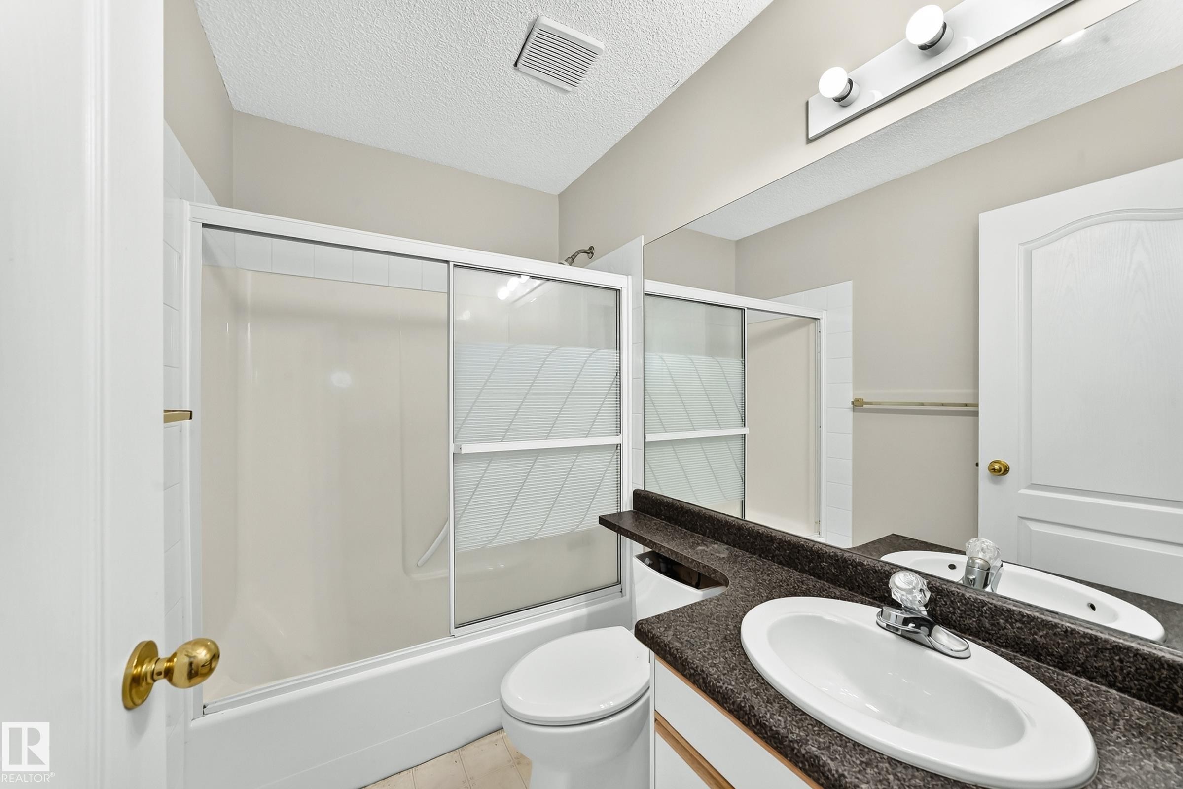 15826 67B Street, Edmonton, AB