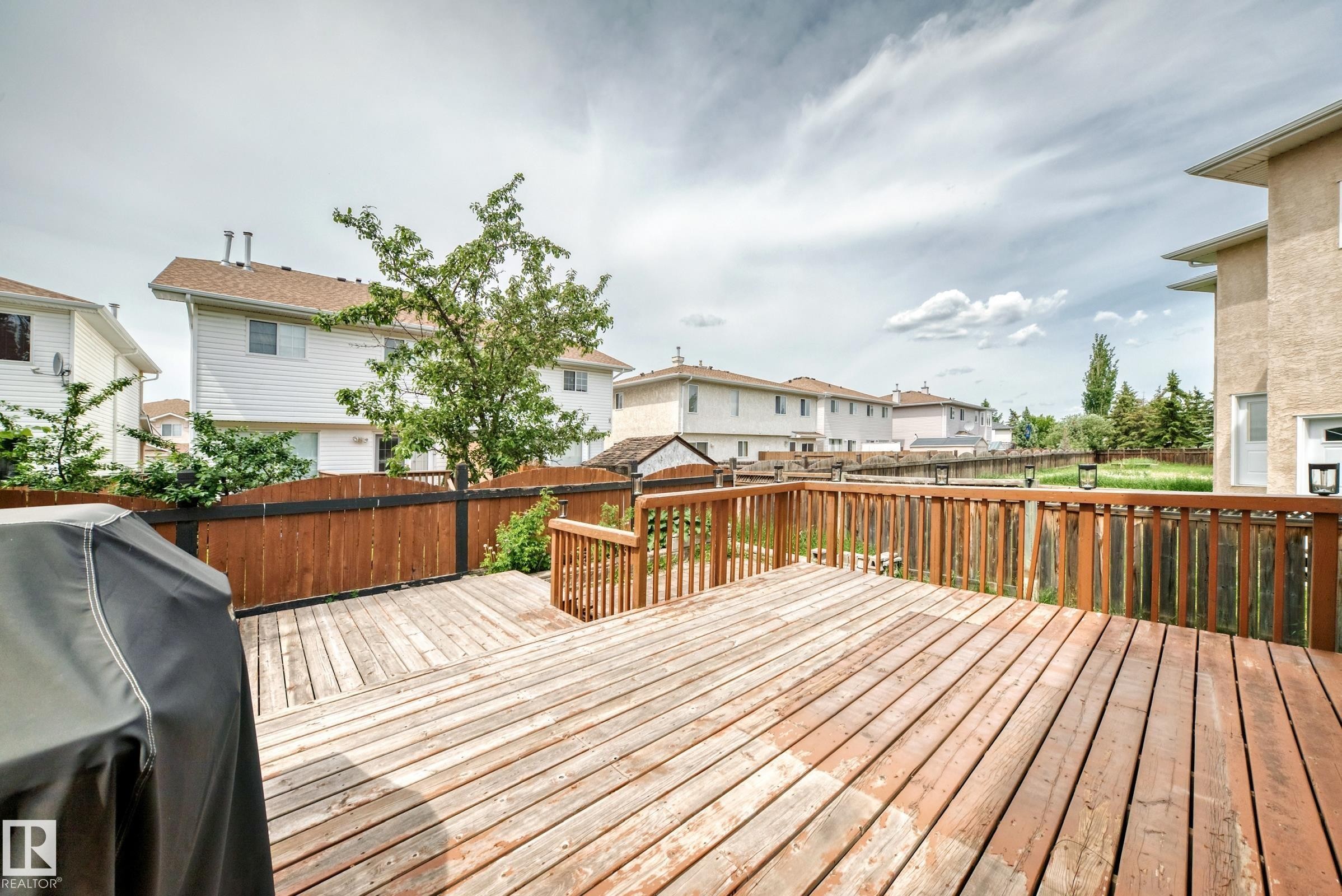 15826 67B Street, Edmonton, AB