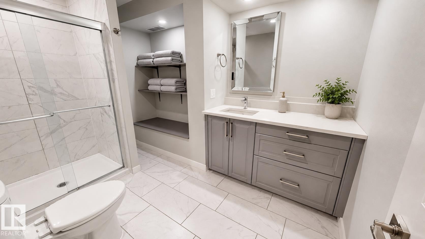2 Hampton Crest, Sherwood Park, AB