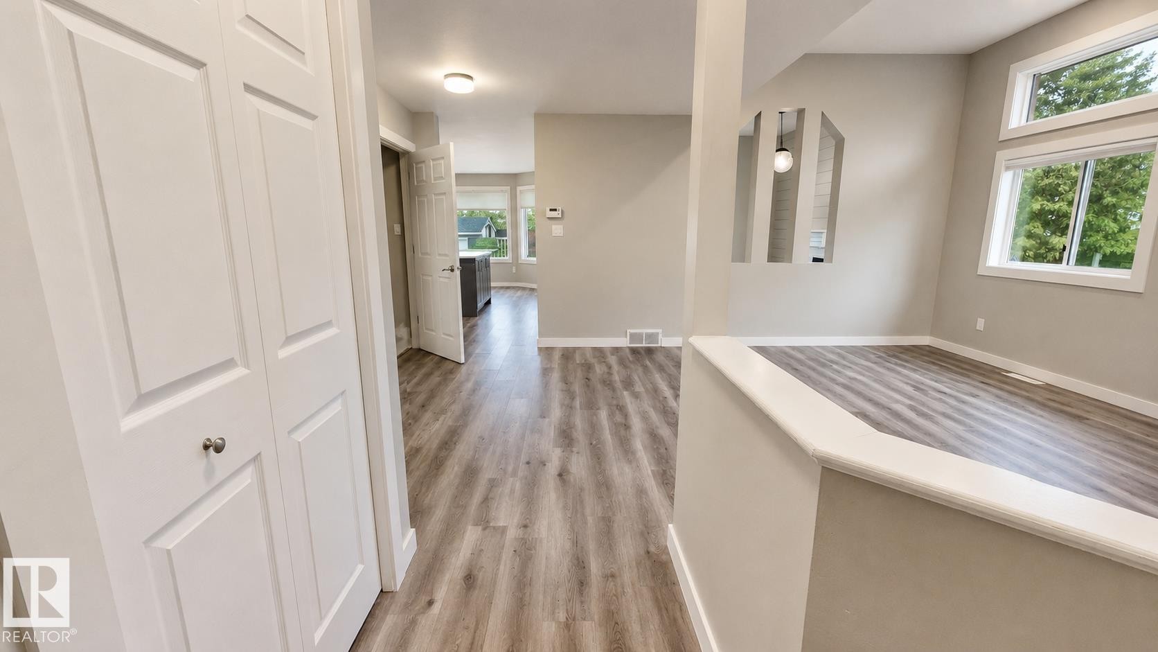 2 Hampton Crest, Sherwood Park, AB
