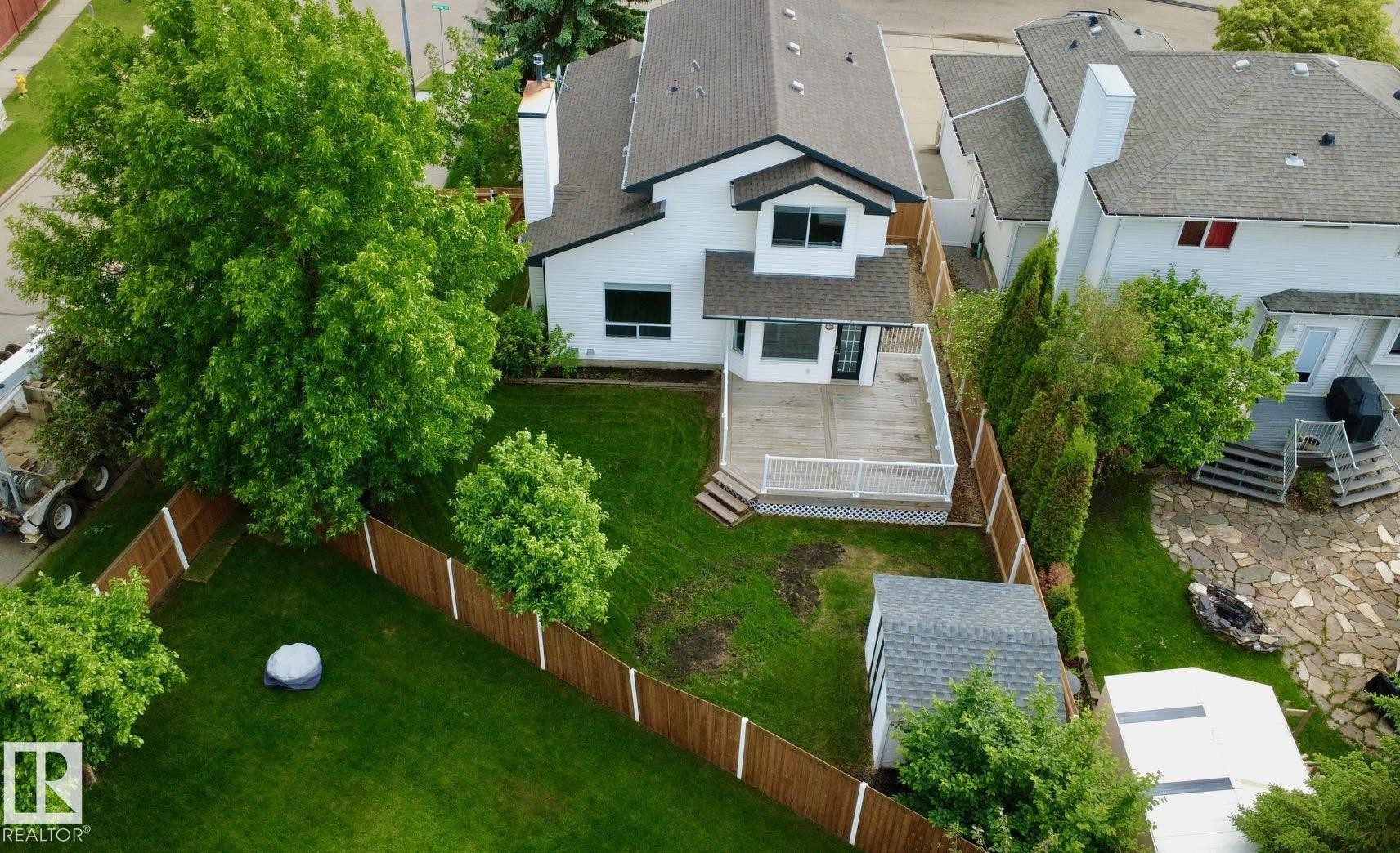 2 Hampton Crest, Sherwood Park, AB