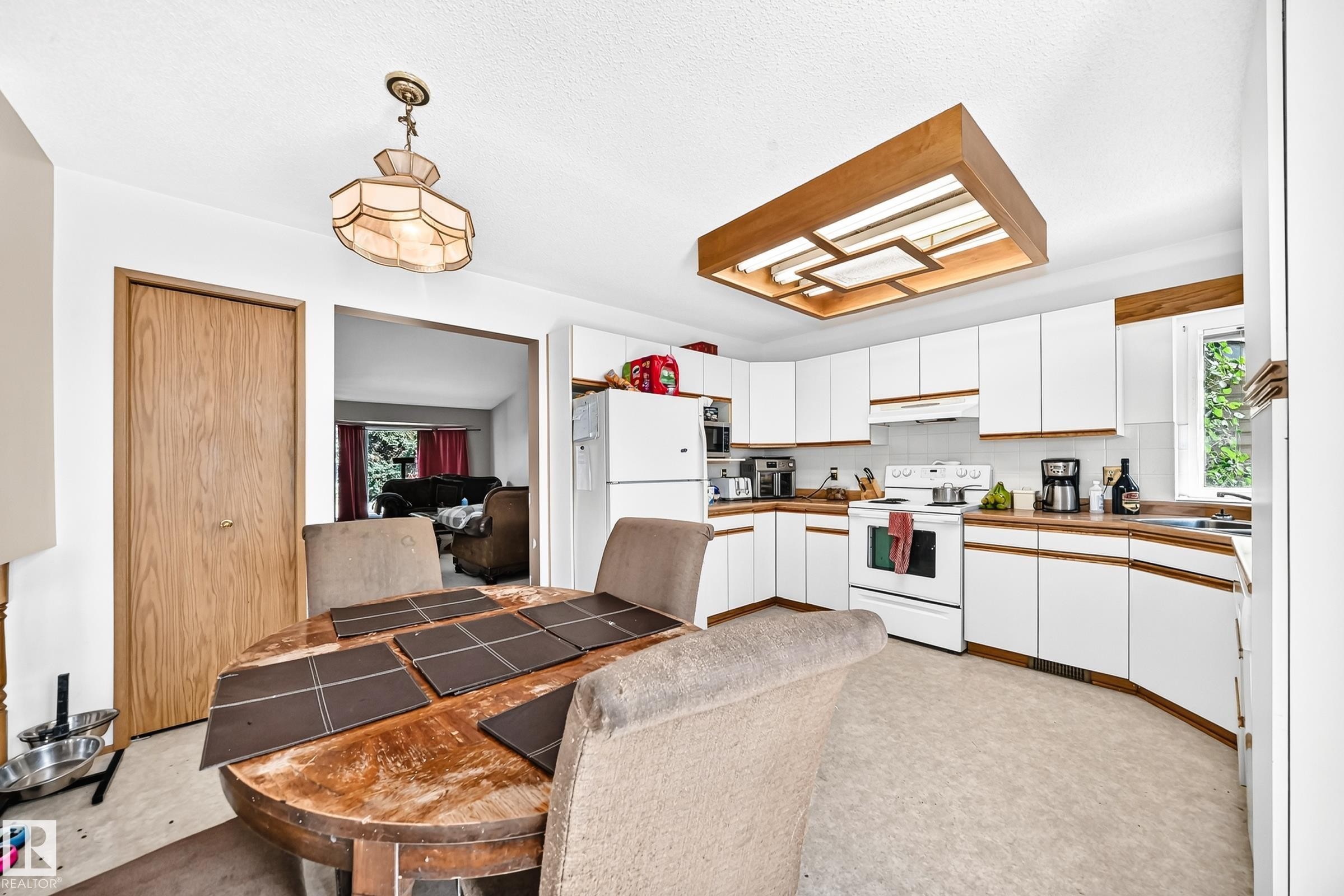 8011 188 Street, Edmonton, AB