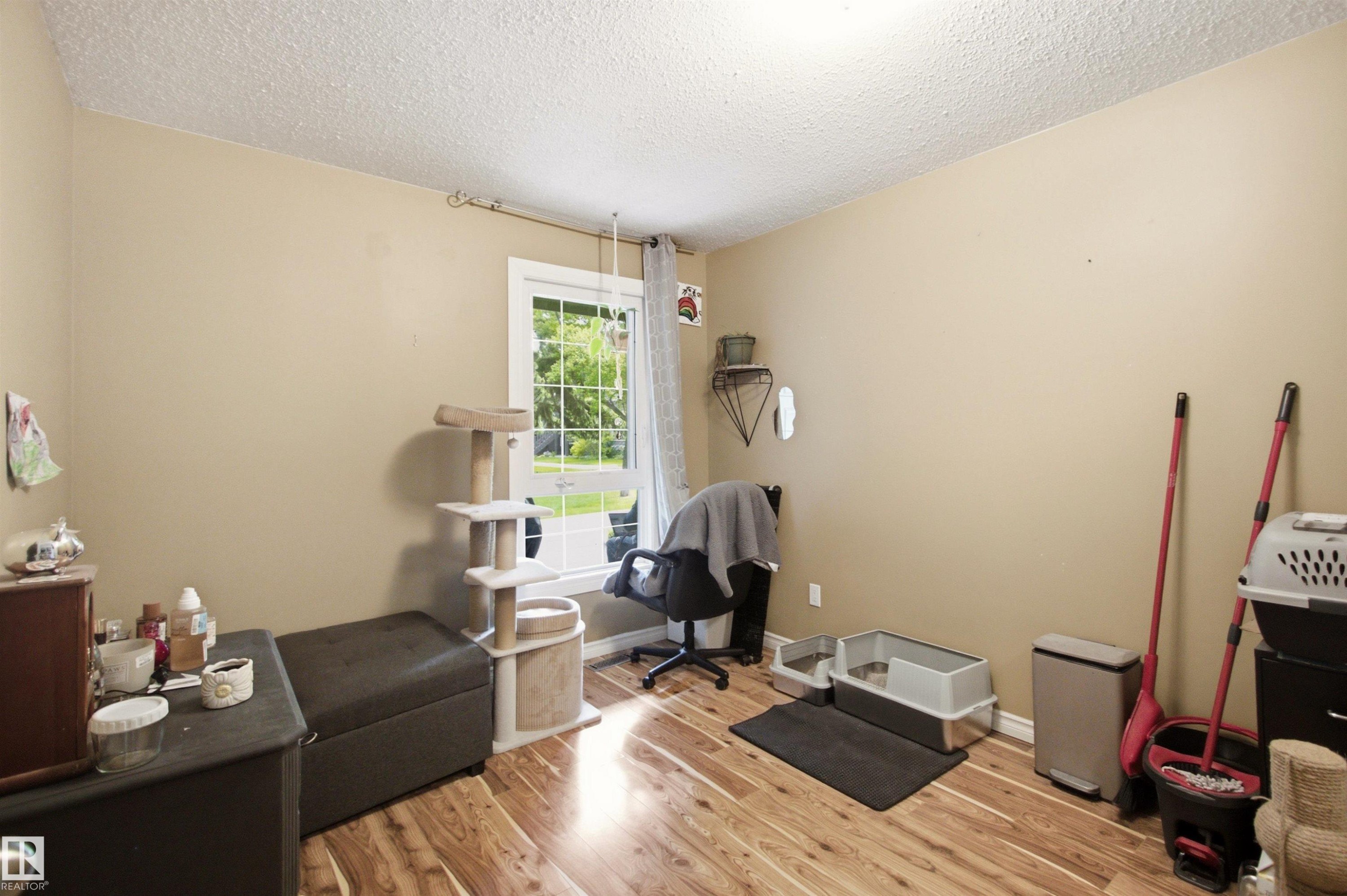 5786 172 Street, Edmonton, AB