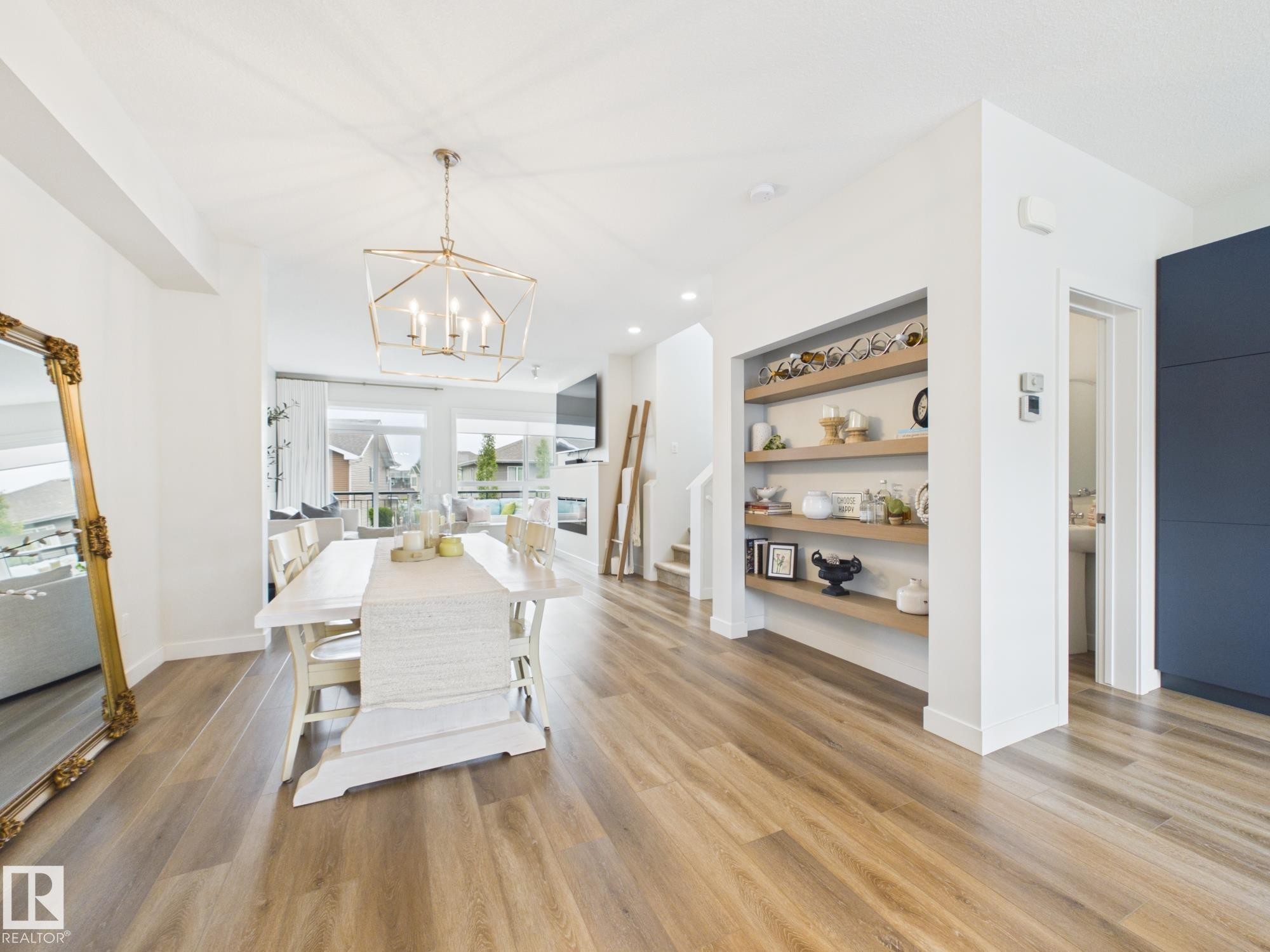 32 100 Jensen Lakes Boulevard, St. Albert, AB - Indoor