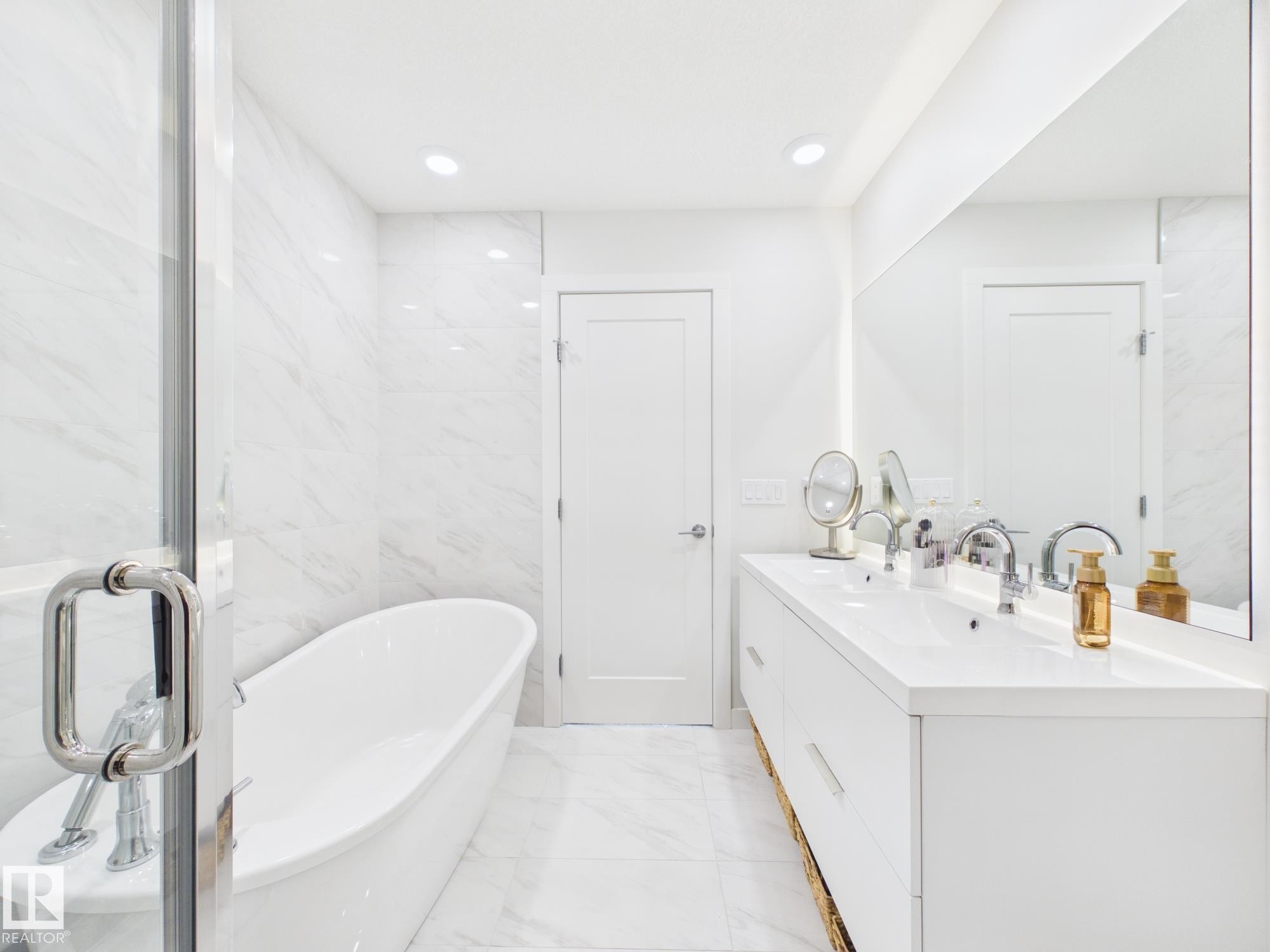 32 100 Jensen Lakes Boulevard, St. Albert, AB - Indoor Photo Showing Bathroom