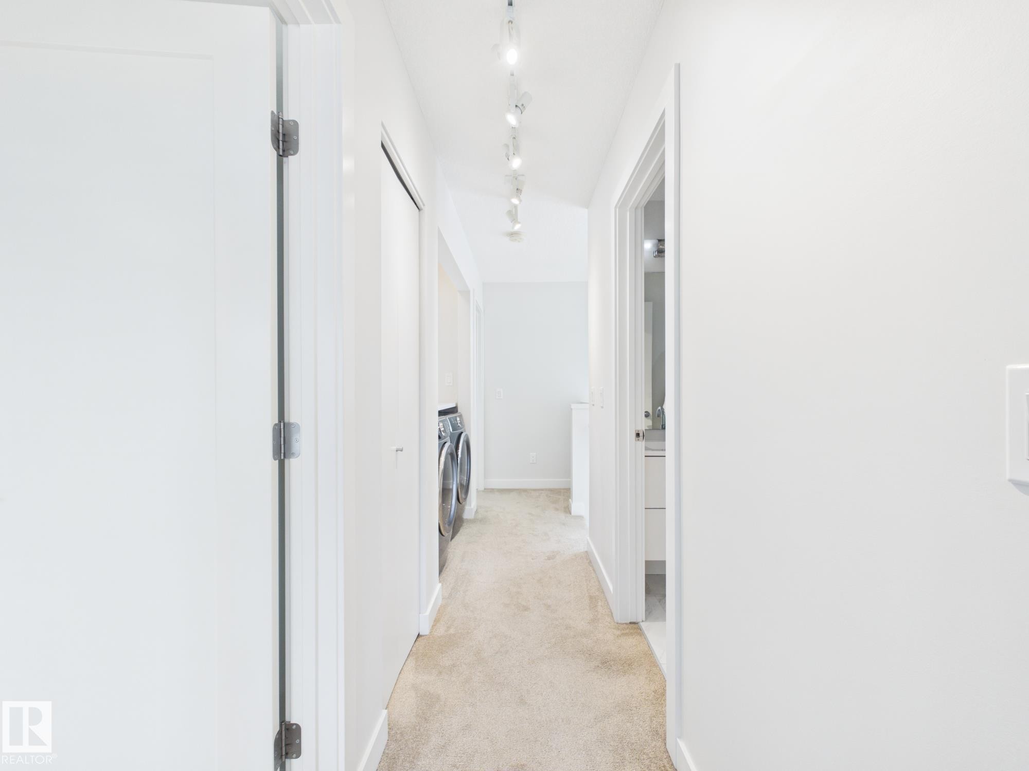 32 100 Jensen Lakes Boulevard, St. Albert, AB - Indoor Photo Showing Other Room