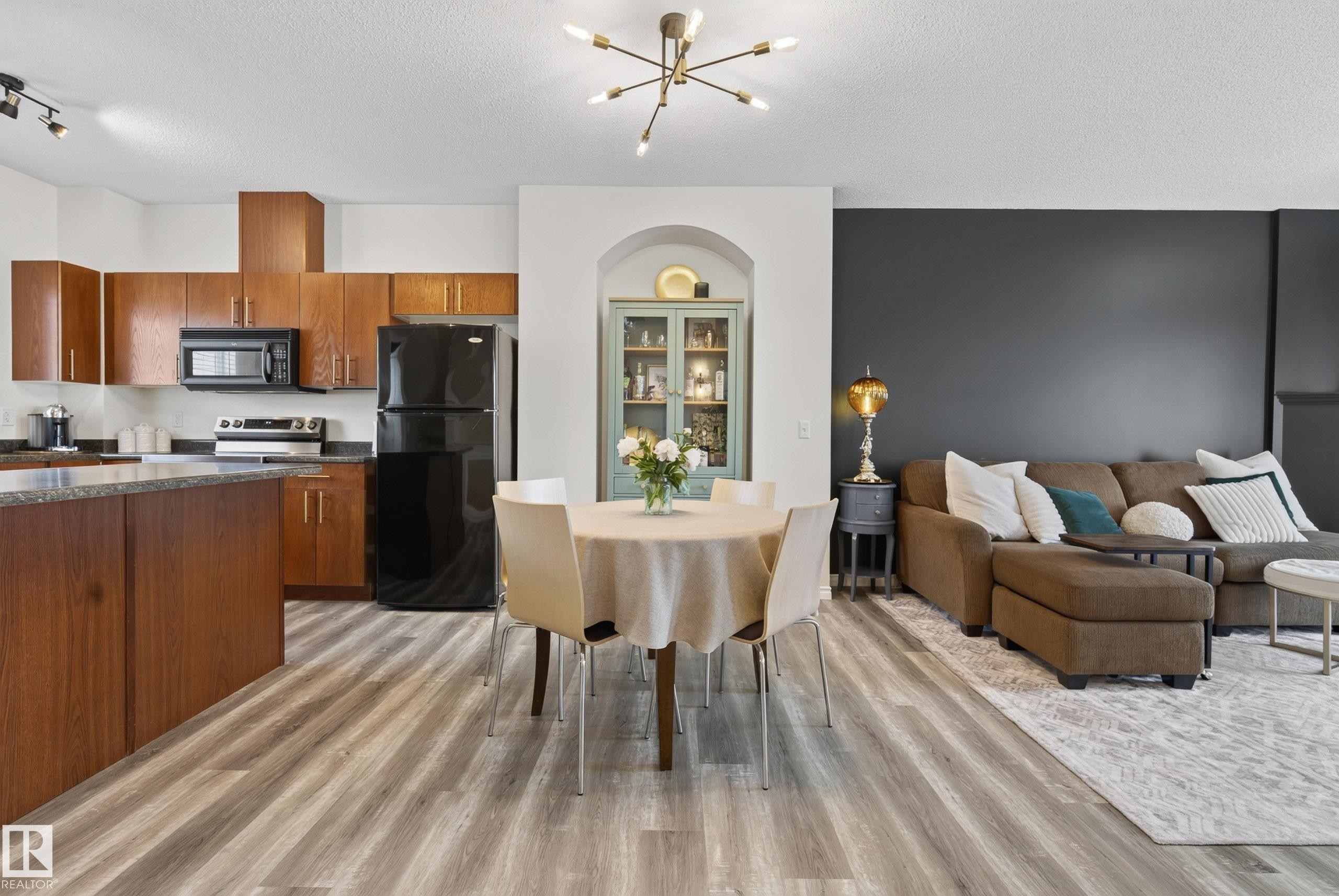Dining area - 57 3010 33 Avenue, Edmonton, AB