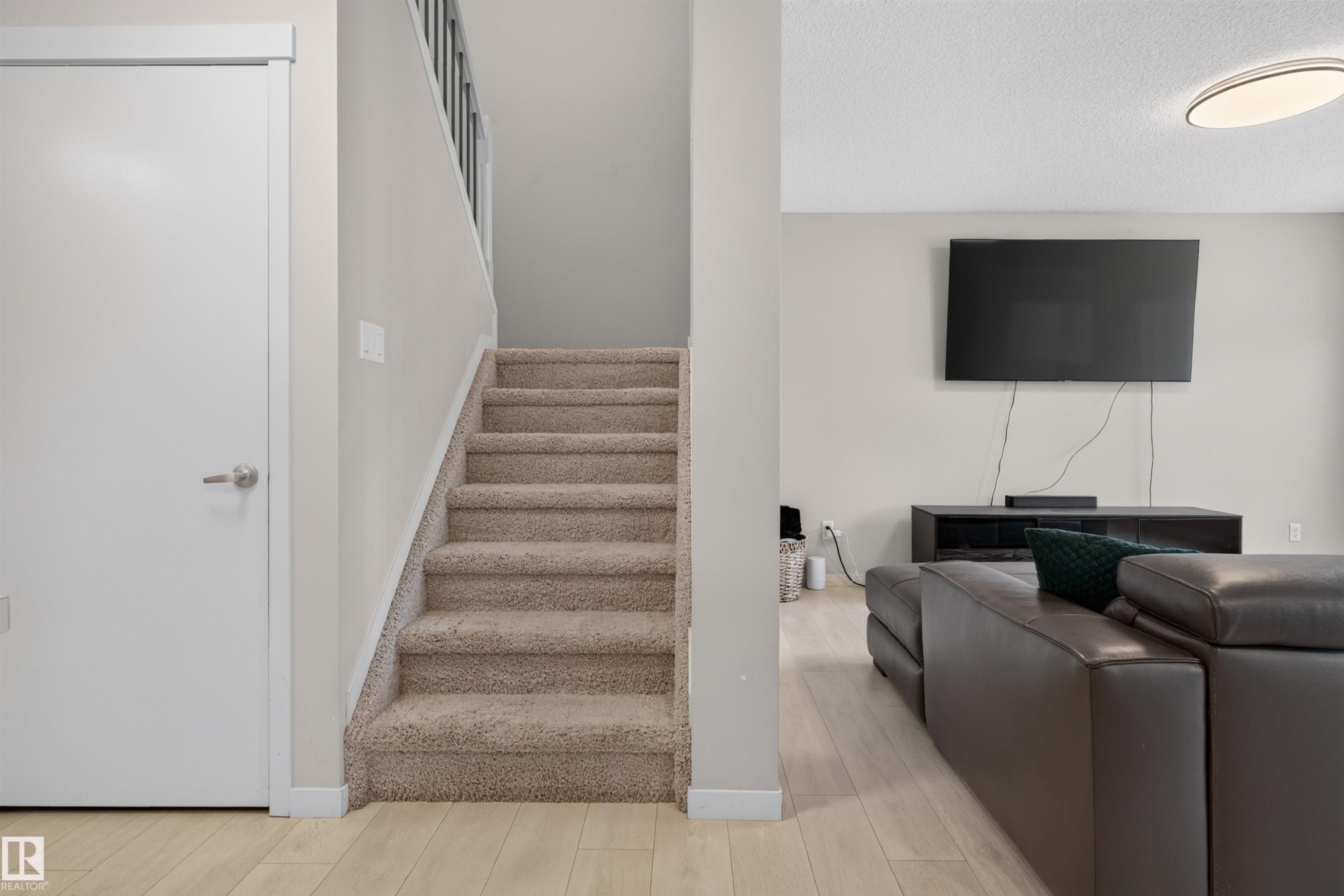 Stairs - 4612 Westcliff Point(E), Edmonton, AB