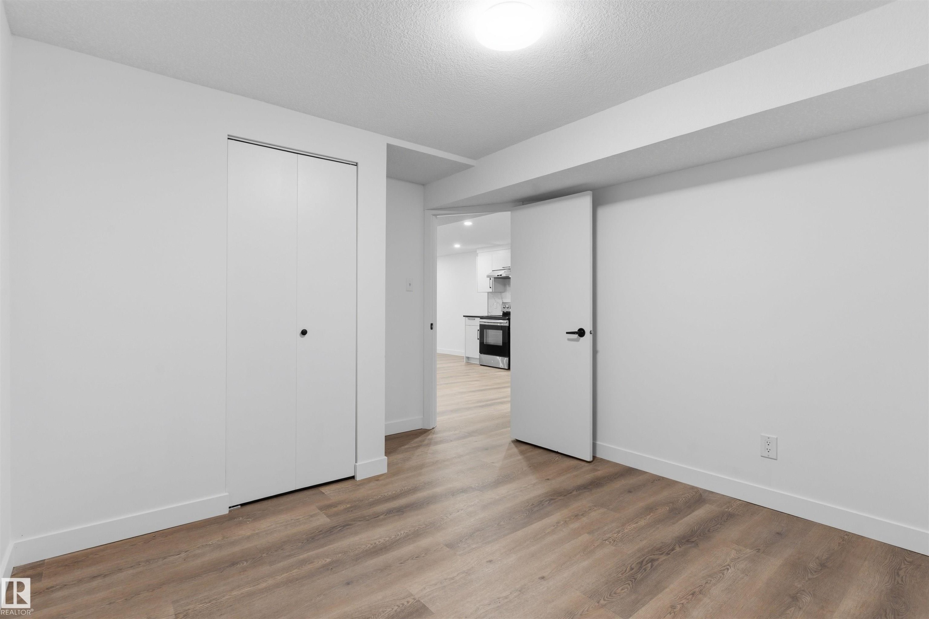 8328 165 Street Nw, Edmonton, AB - Indoor Photo Showing Other Room