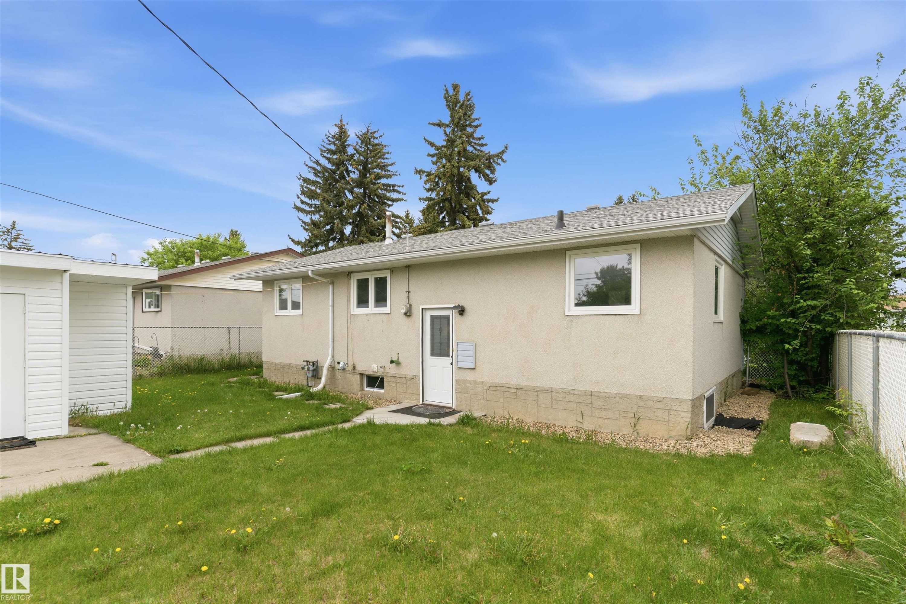 8328 165 Street Nw, Edmonton, AB - Outdoor With Exterior