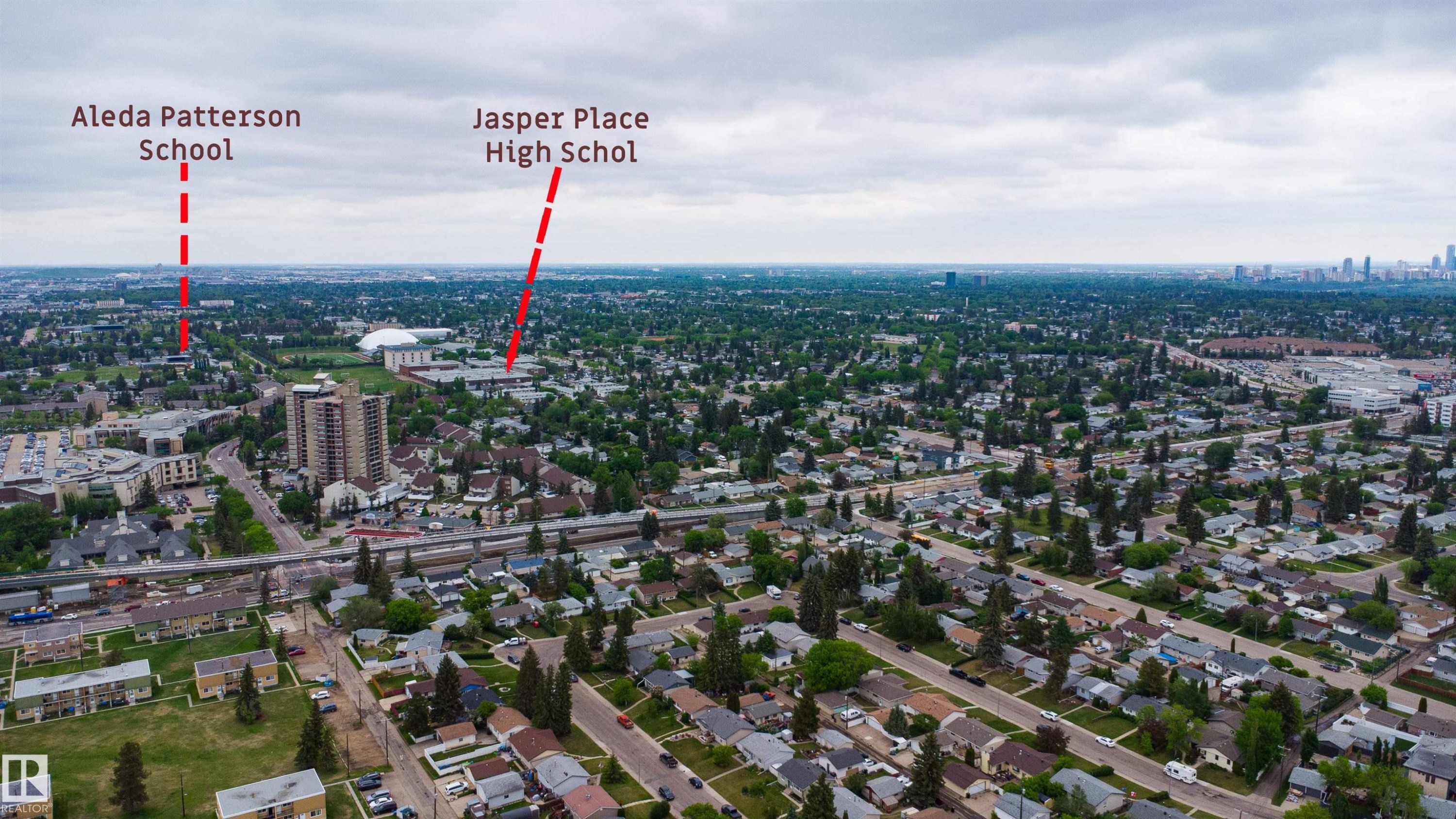 8328 165 Street Nw, Edmonton, AB - Outdoor With View