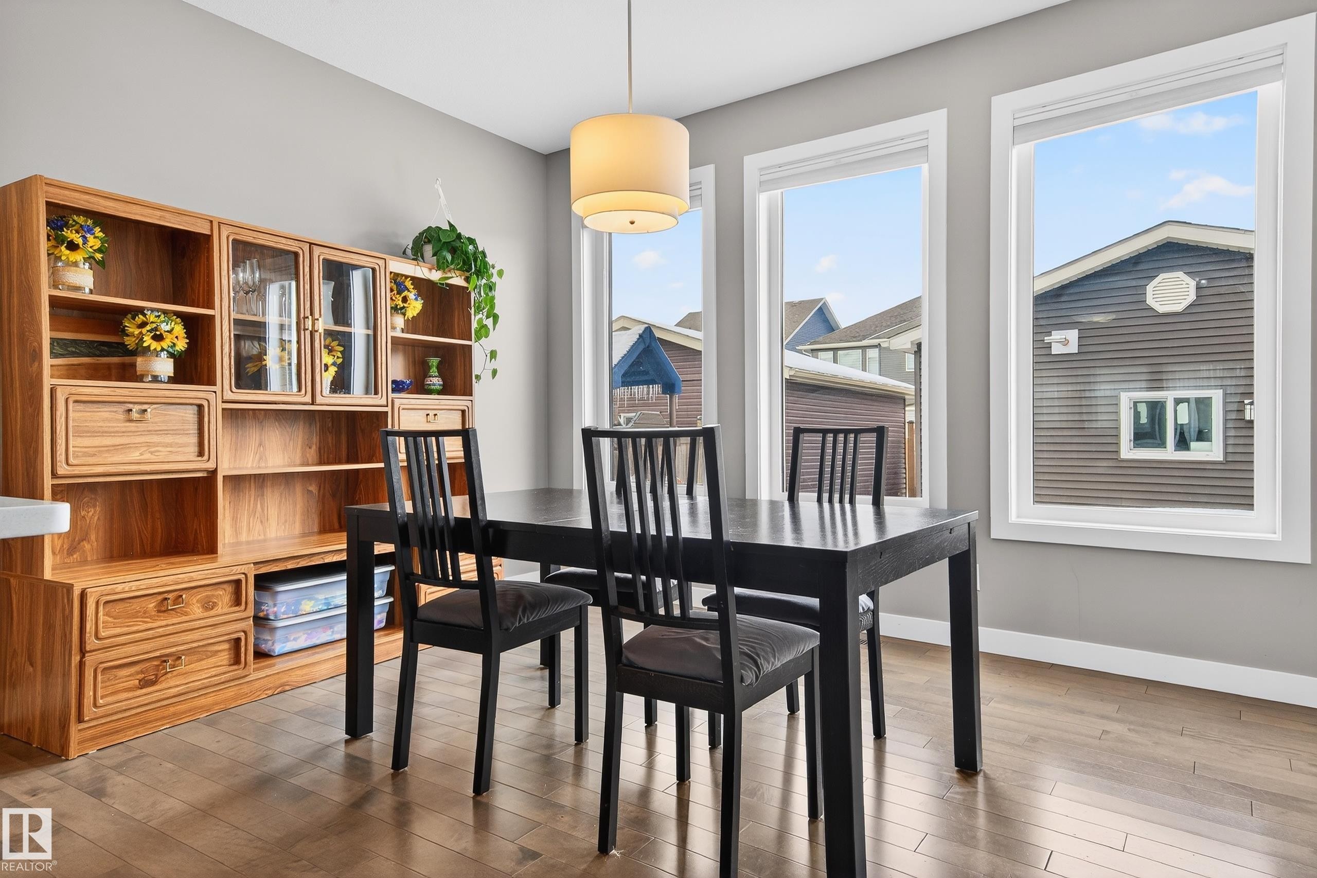 3428 Cherry Way Sw, Edmonton, AB - Indoor Photo Showing Dining Room