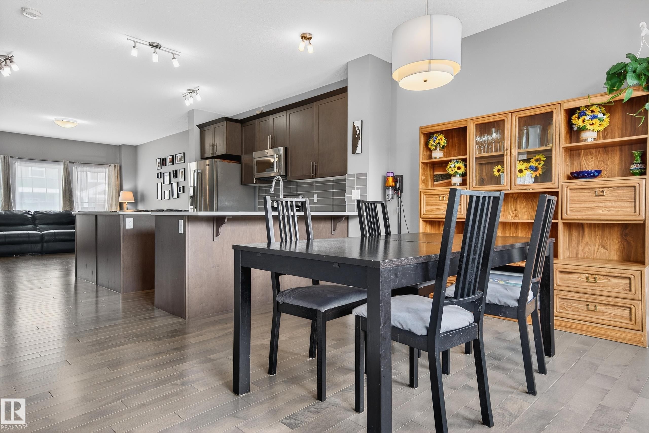 3428 Cherry Way Sw, Edmonton, AB - Indoor