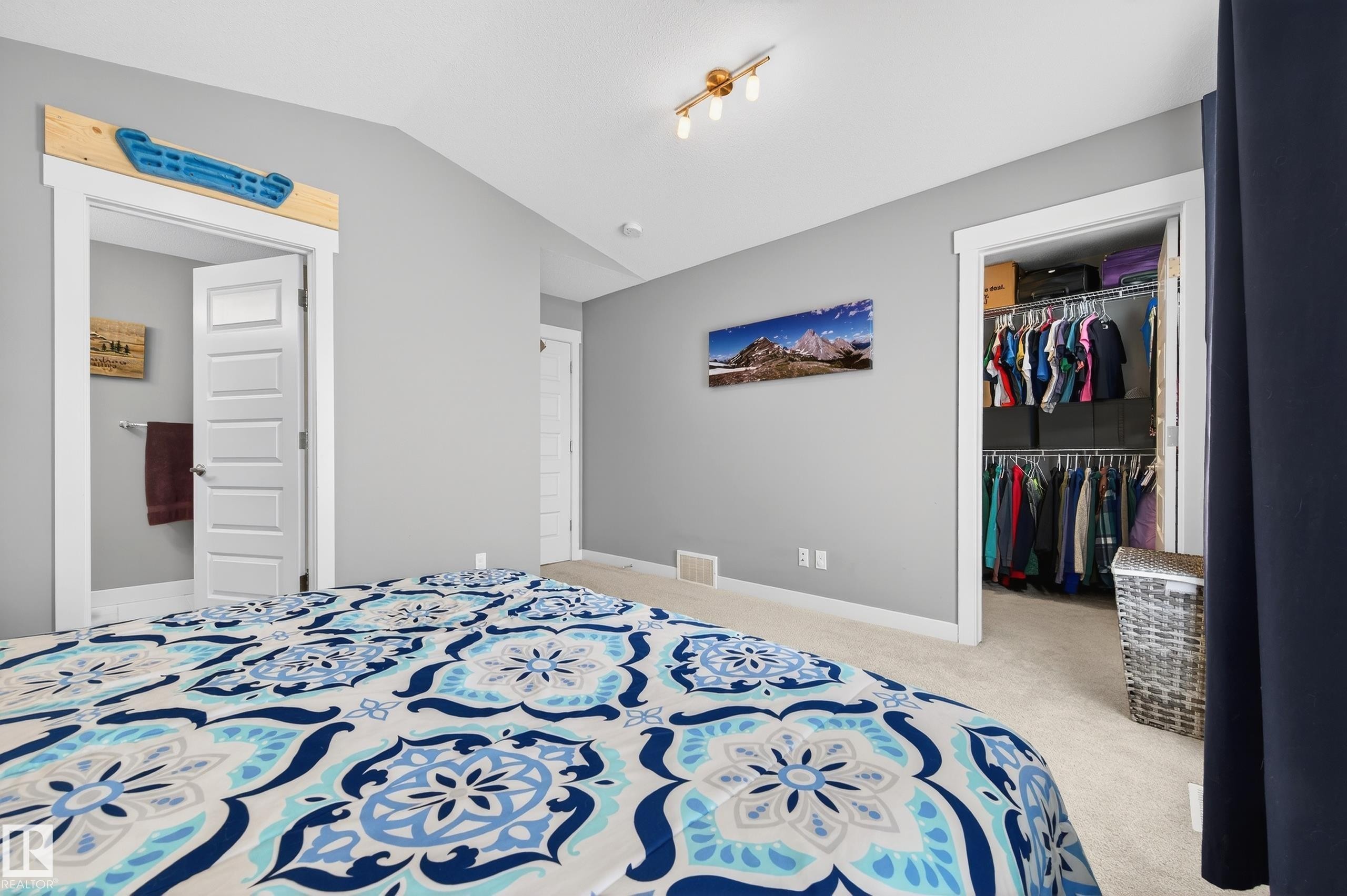 3428 Cherry Way Sw, Edmonton, AB - Indoor Photo Showing Bedroom