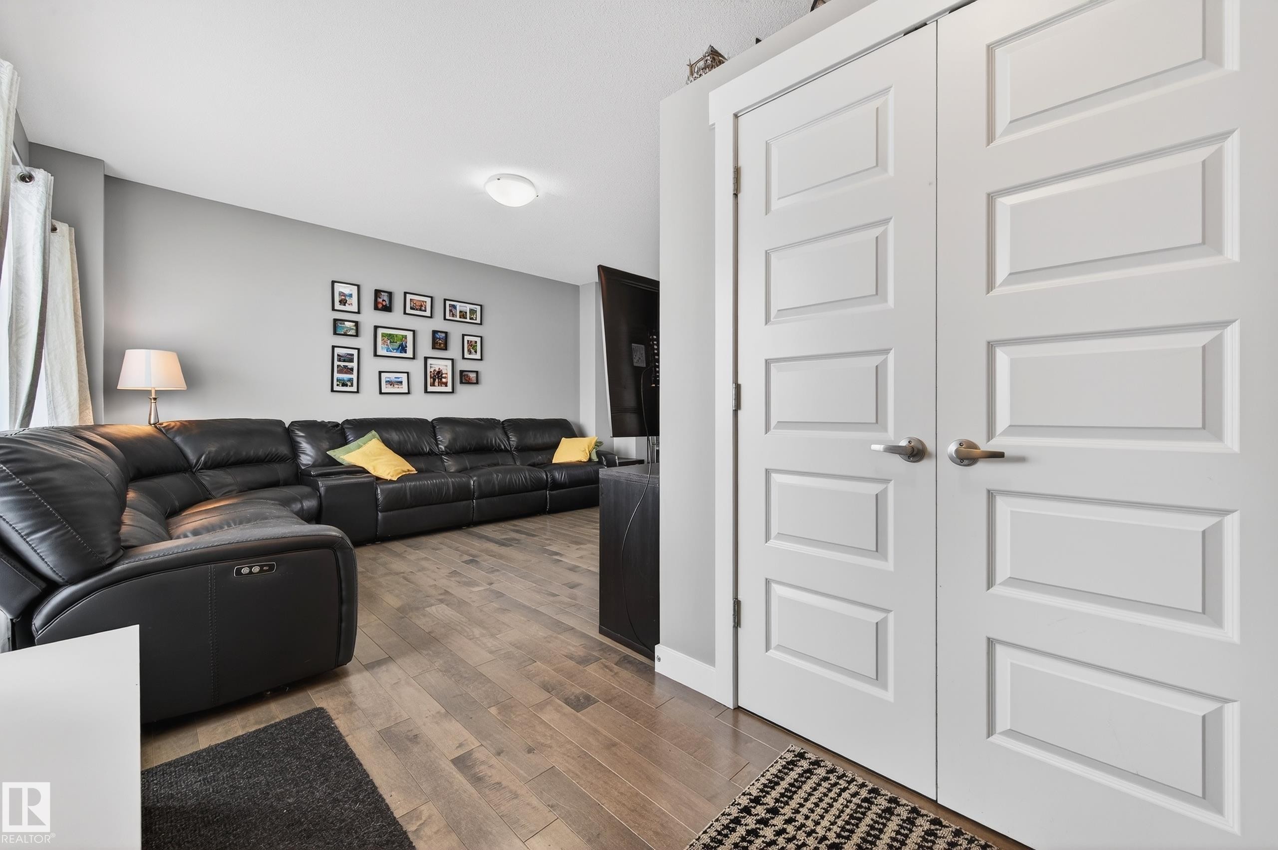 3428 Cherry Way Sw, Edmonton, AB - Indoor