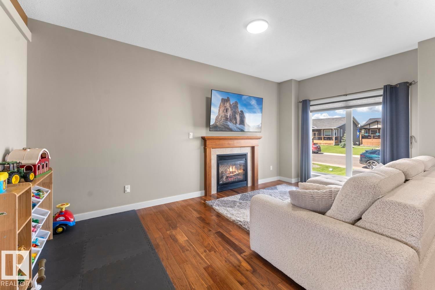 5911 Meadow Way, Cold Lake, AB